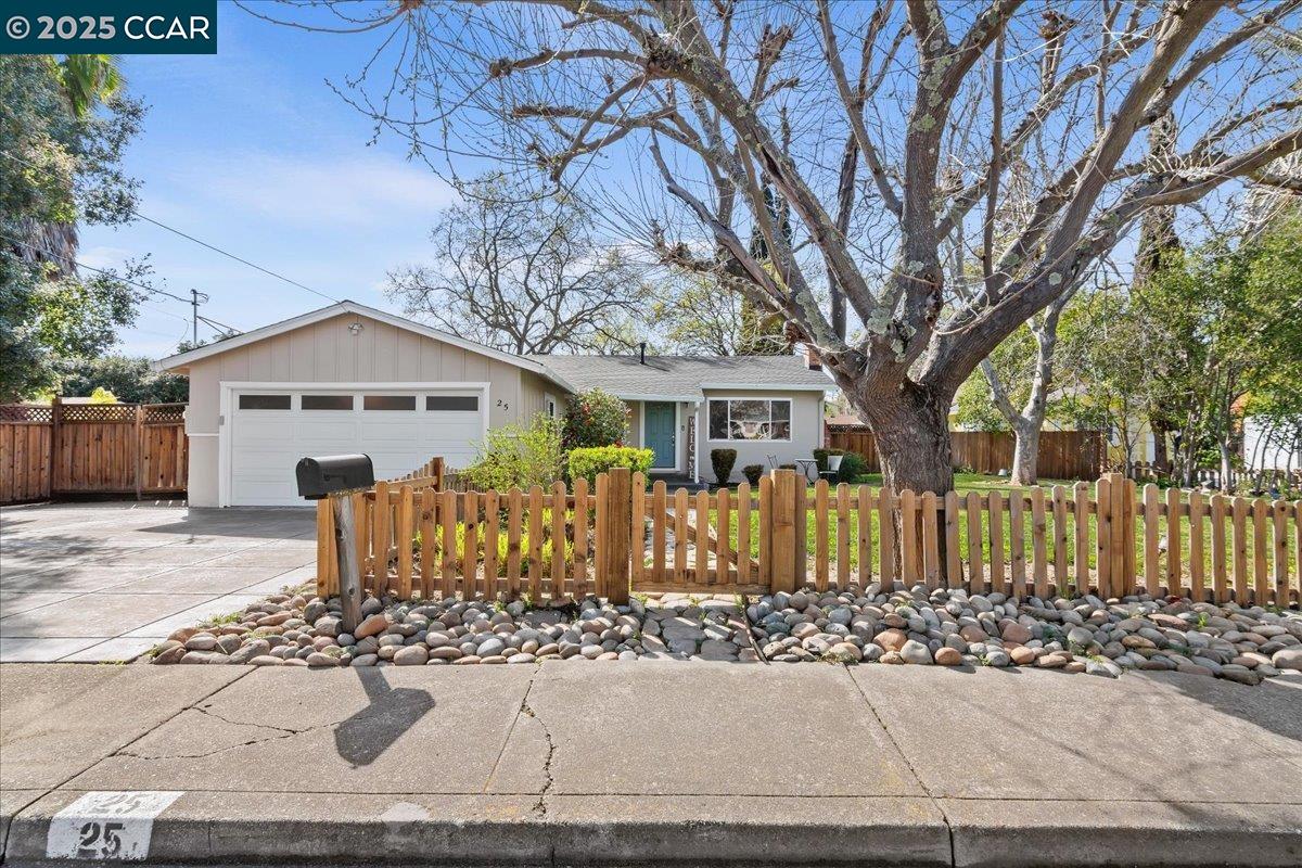 Detail Gallery Image 1 of 1 For 25 Brandon Rd, Pleasant Hill,  CA 94523 - 3 Beds | 2 Baths