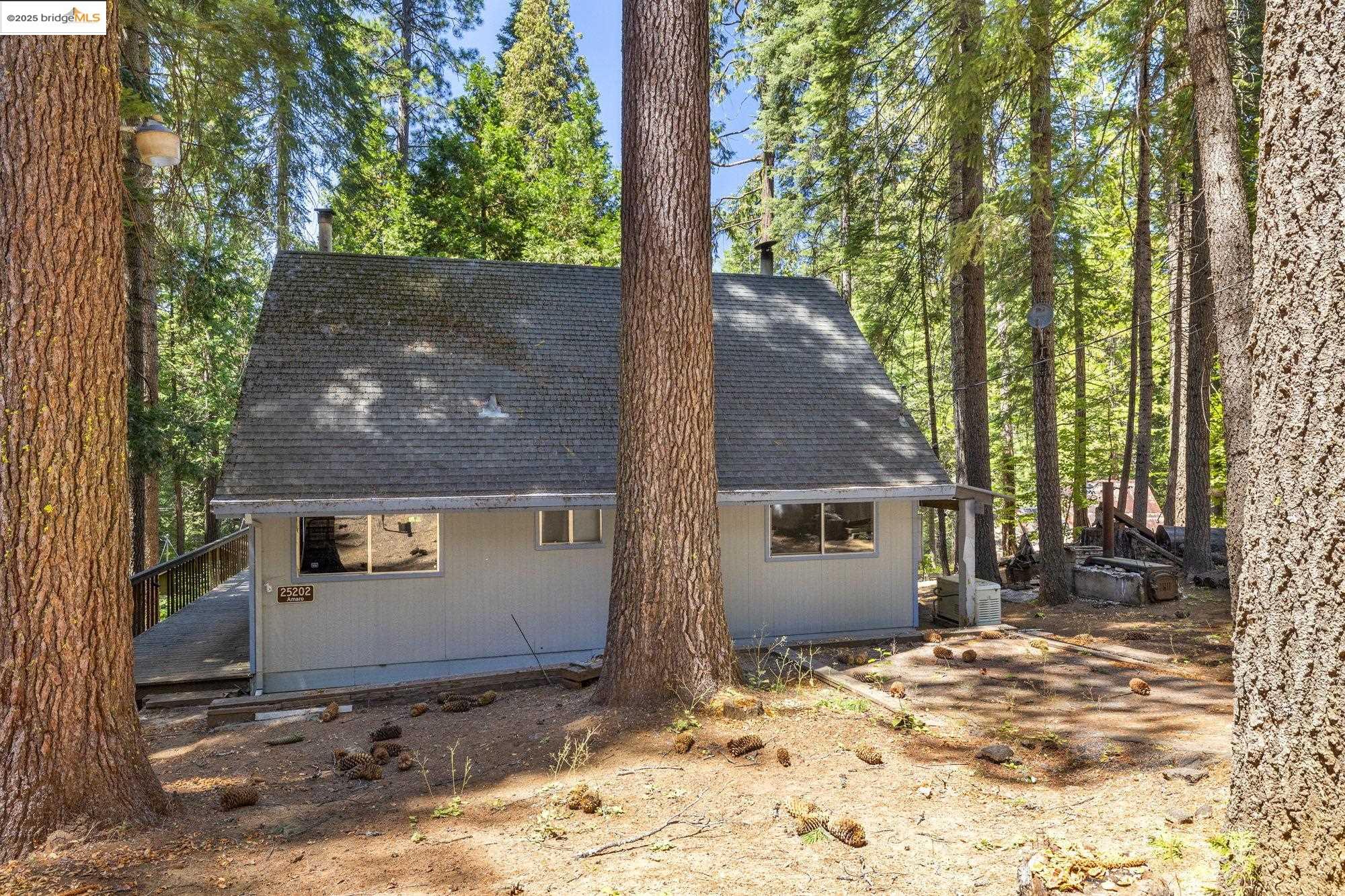 Detail Gallery Image 5 of 49 For 25202 Abraham, Long Barn,  CA 95335 - 3 Beds | 1/1 Baths