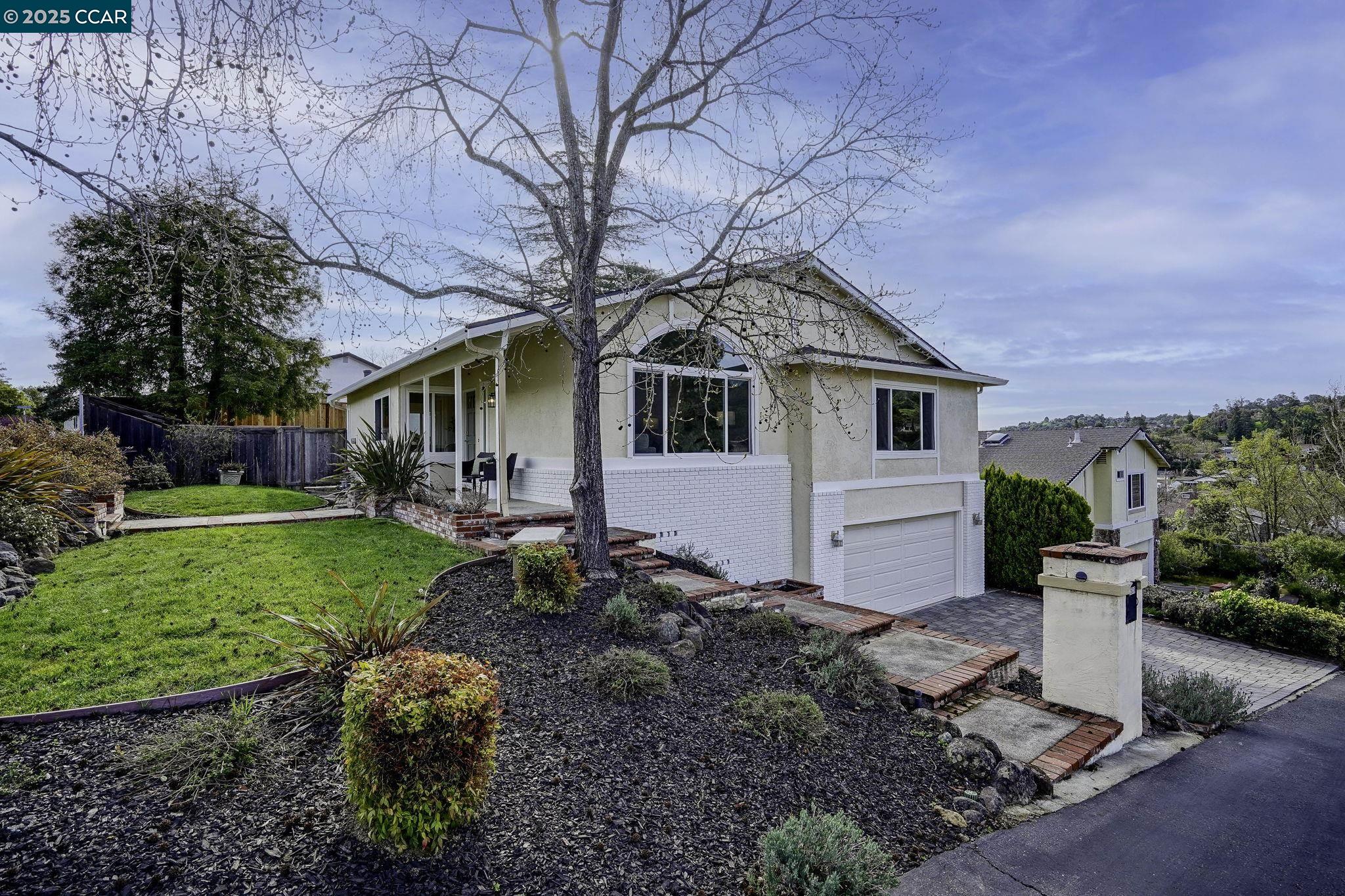 Detail Gallery Image 1 of 1 For 6509 Manhatten Ct, Martinez,  CA 94553 - 4 Beds | 2/1 Baths