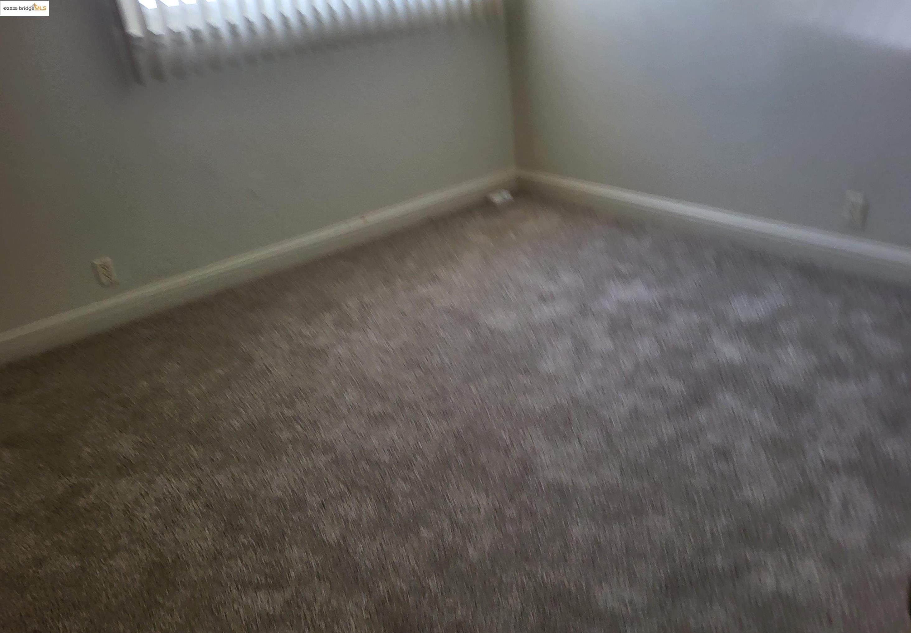 Detail Gallery Image 3 of 6 For 7231 Lockwood St, Oakland,  CA 94621 - – Beds | – Baths