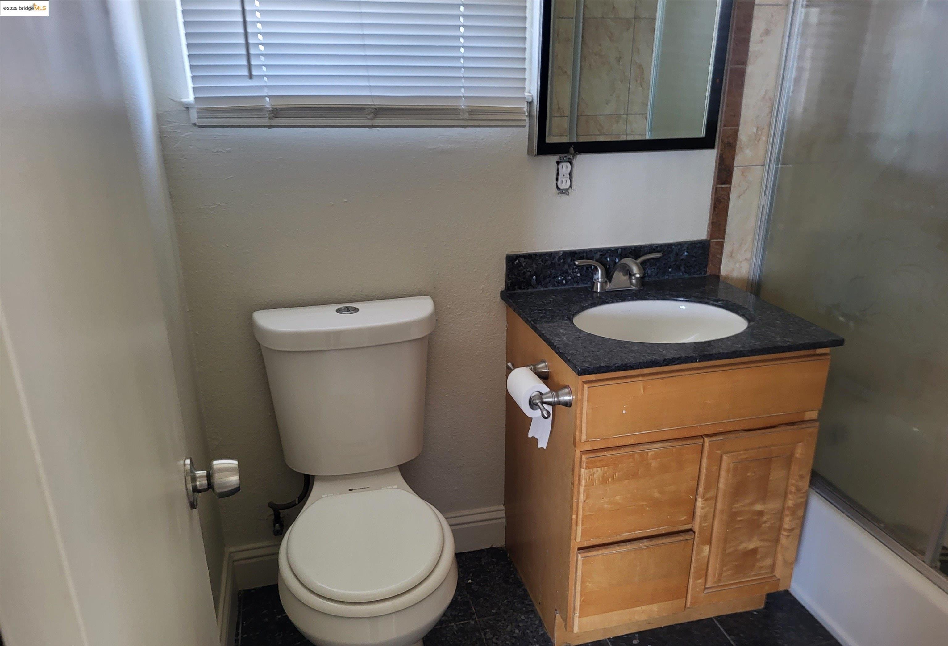 Detail Gallery Image 6 of 6 For 7231 Lockwood St, Oakland,  CA 94621 - – Beds | – Baths