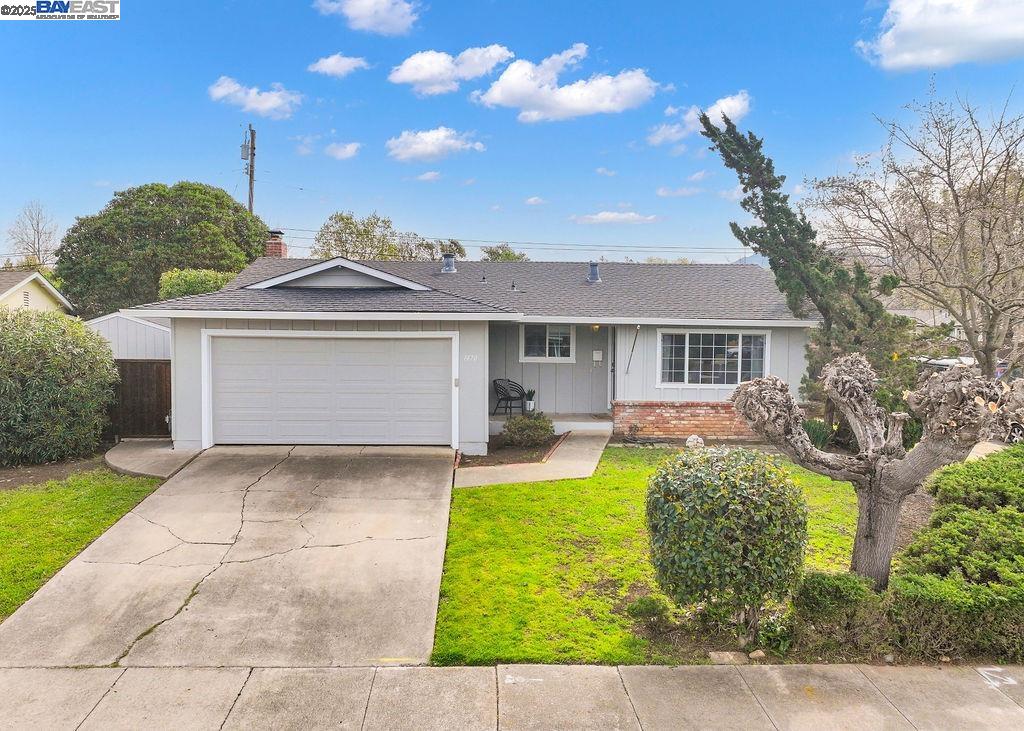 Detail Gallery Image 1 of 1 For 1470 Milne Ct, Concord,  CA 94521 - 4 Beds | 2 Baths