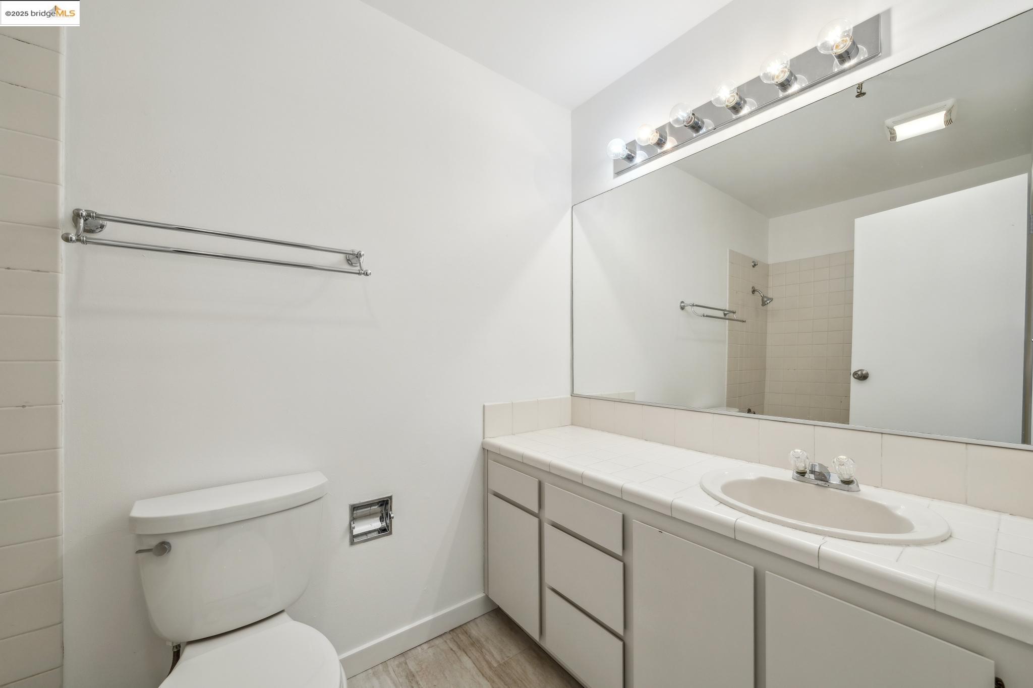 Photo #13: 41090381 Listing: Photo #13