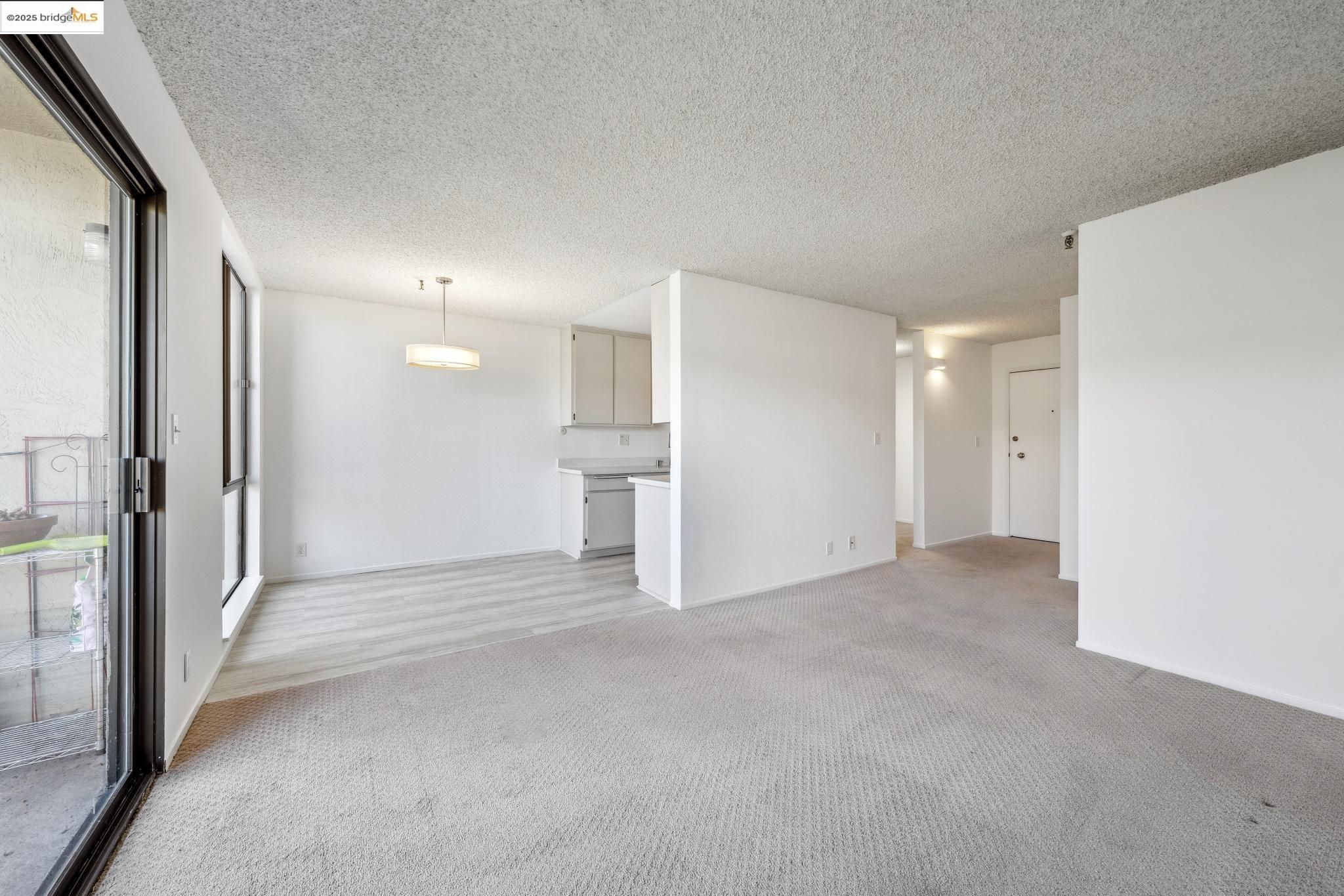 Photo #9: 41090381 Listing: Photo #9