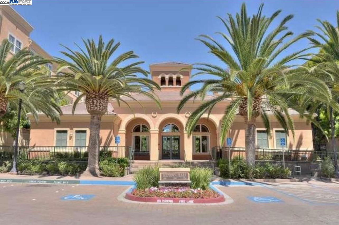 Detail Gallery Image 1 of 21 For 1310 Saddle Rack St #234,  San Jose,  CA 95126 - 1 Beds | 1 Baths