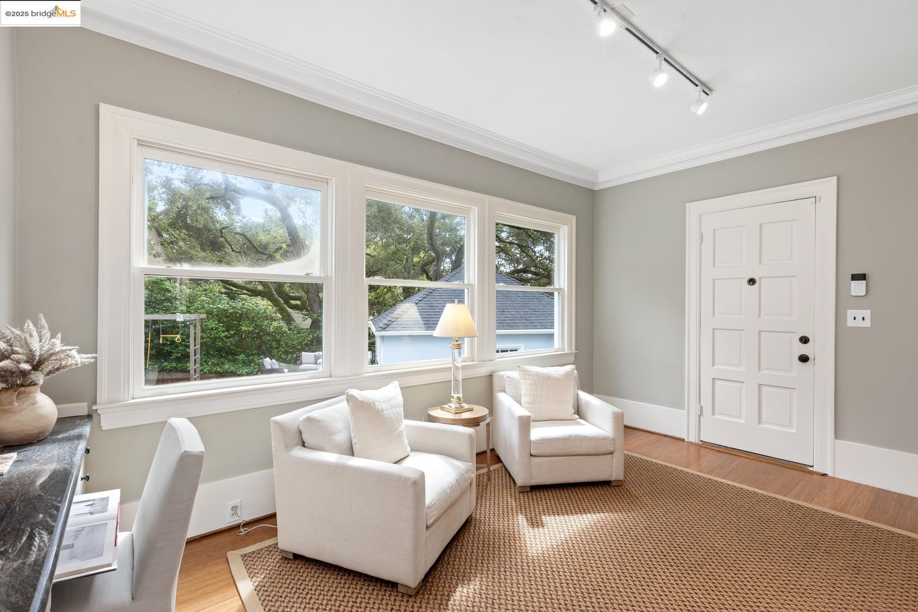 Detail Gallery Image 21 of 59 For 1 Brookside Avenue, Berkeley,  CA 94705 - 3 Beds | 3/2 Baths