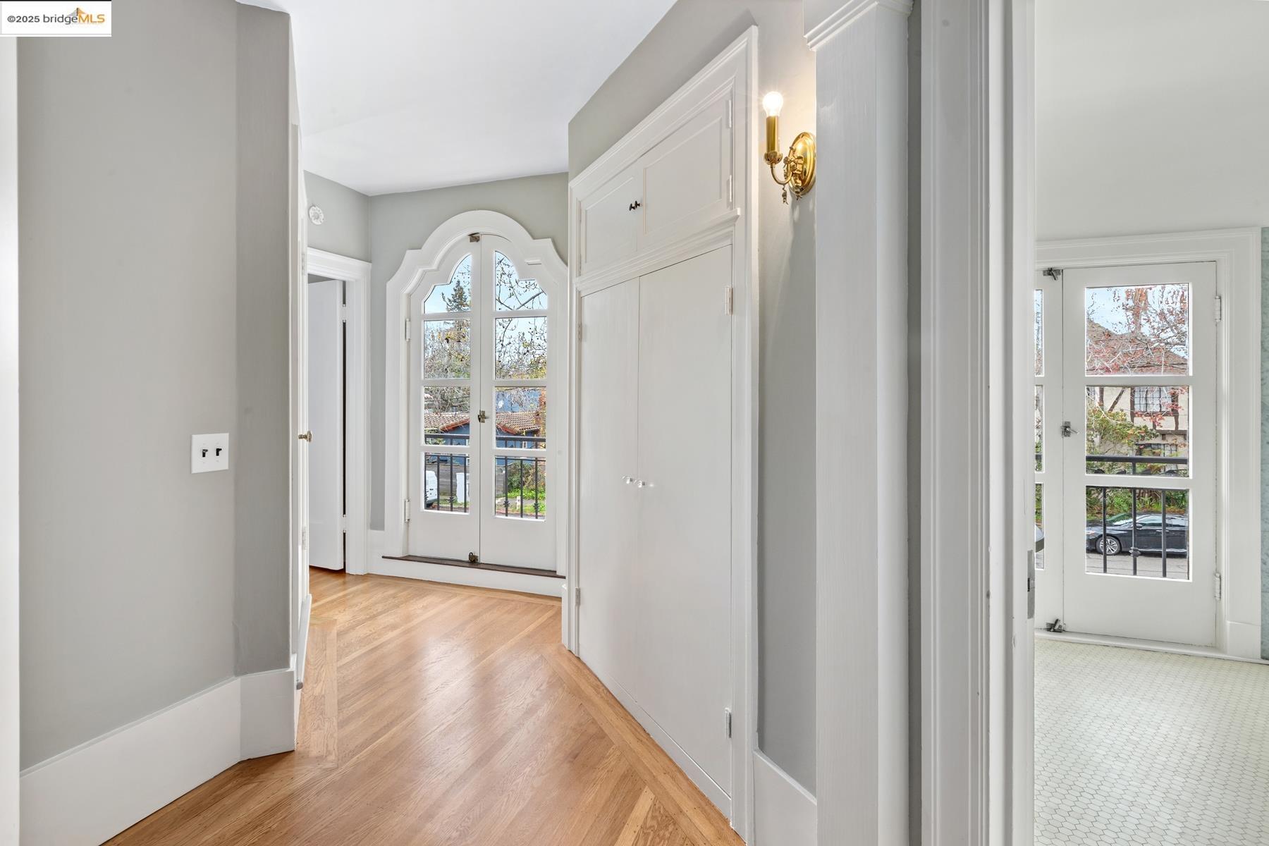 Detail Gallery Image 25 of 59 For 1 Brookside Avenue, Berkeley,  CA 94705 - 3 Beds | 3/2 Baths