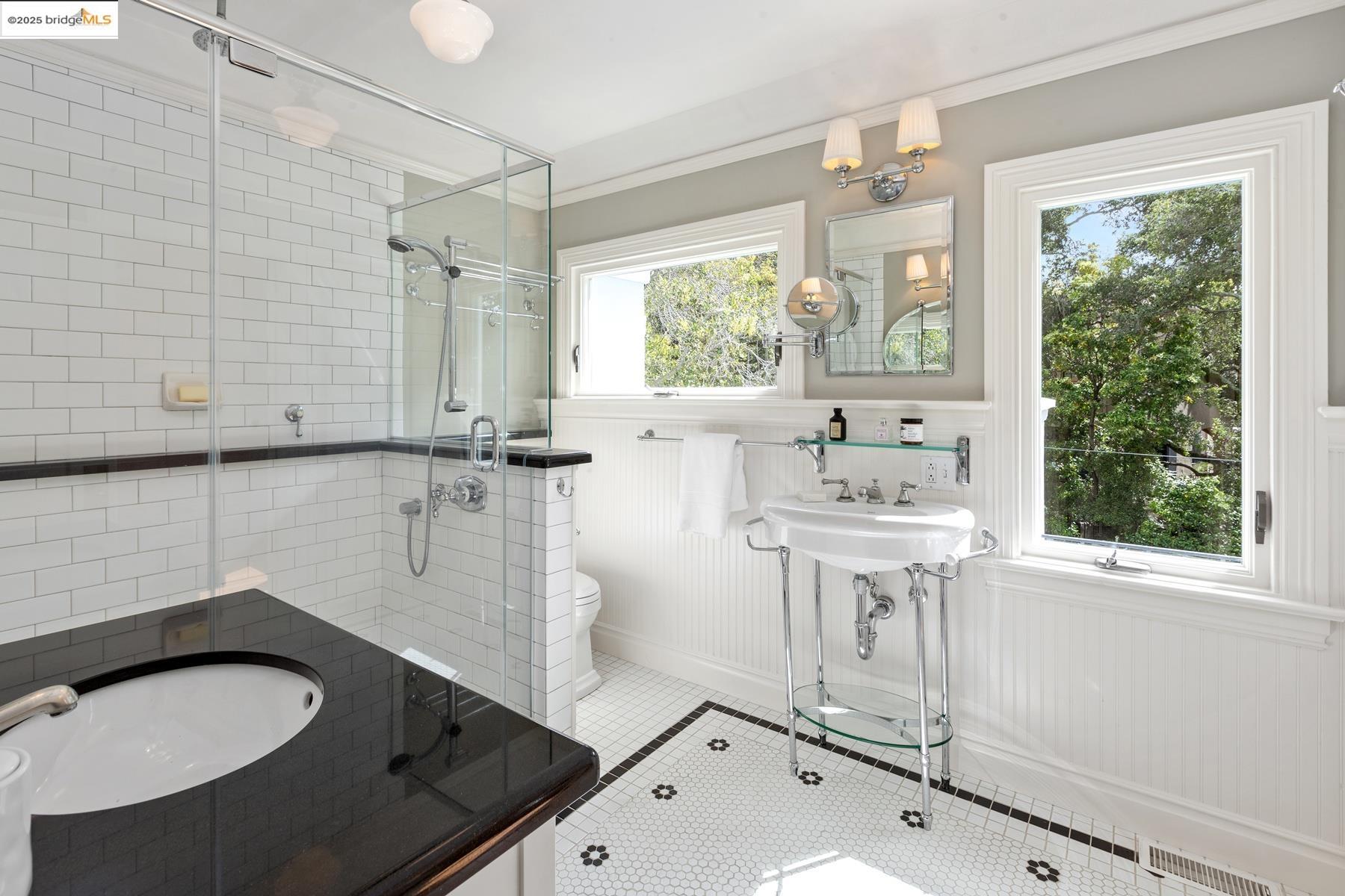 Detail Gallery Image 33 of 59 For 1 Brookside Avenue, Berkeley,  CA 94705 - 3 Beds | 3/2 Baths