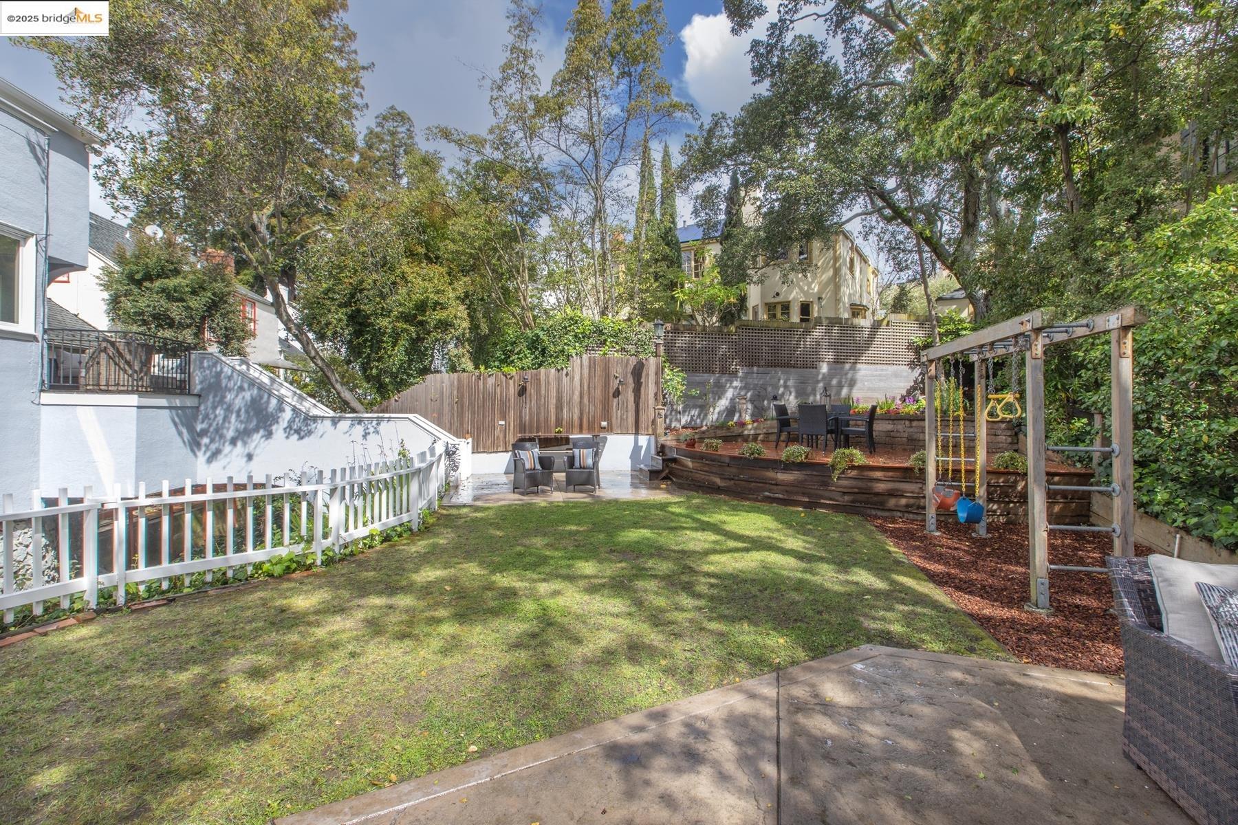 Detail Gallery Image 55 of 59 For 1 Brookside Avenue, Berkeley,  CA 94705 - 3 Beds | 3/2 Baths