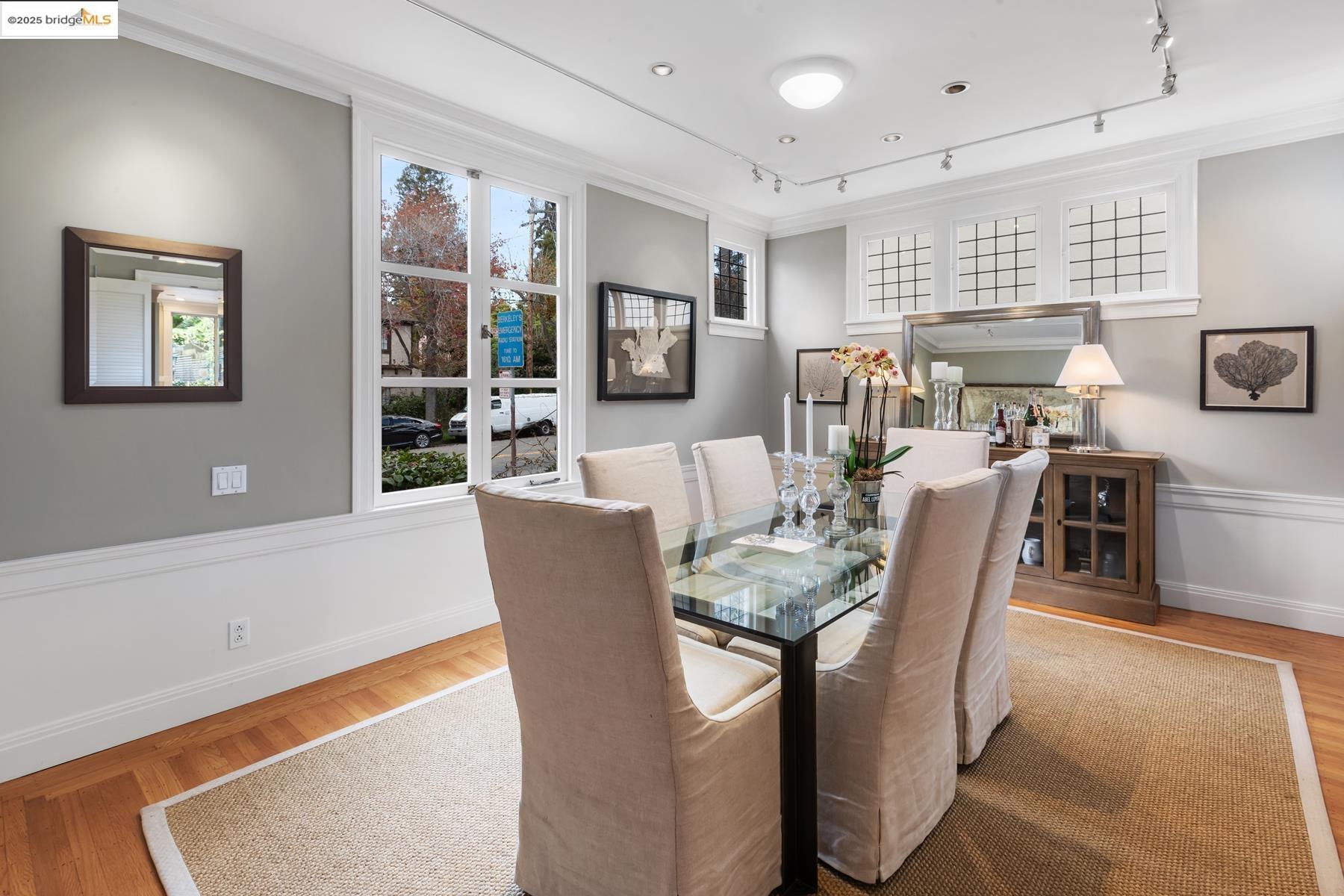 Detail Gallery Image 8 of 59 For 1 Brookside Avenue, Berkeley,  CA 94705 - 3 Beds | 3/2 Baths