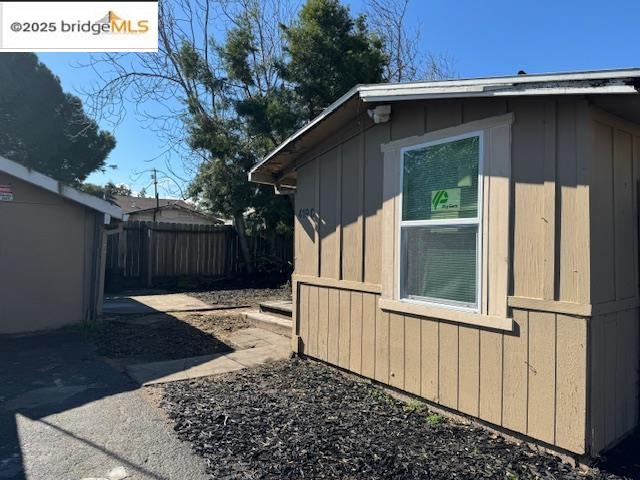 Detail Gallery Image 1 of 18 For 419 W 19th St #C,  Antioch,  CA 94509 - 3 Beds | 1 Baths