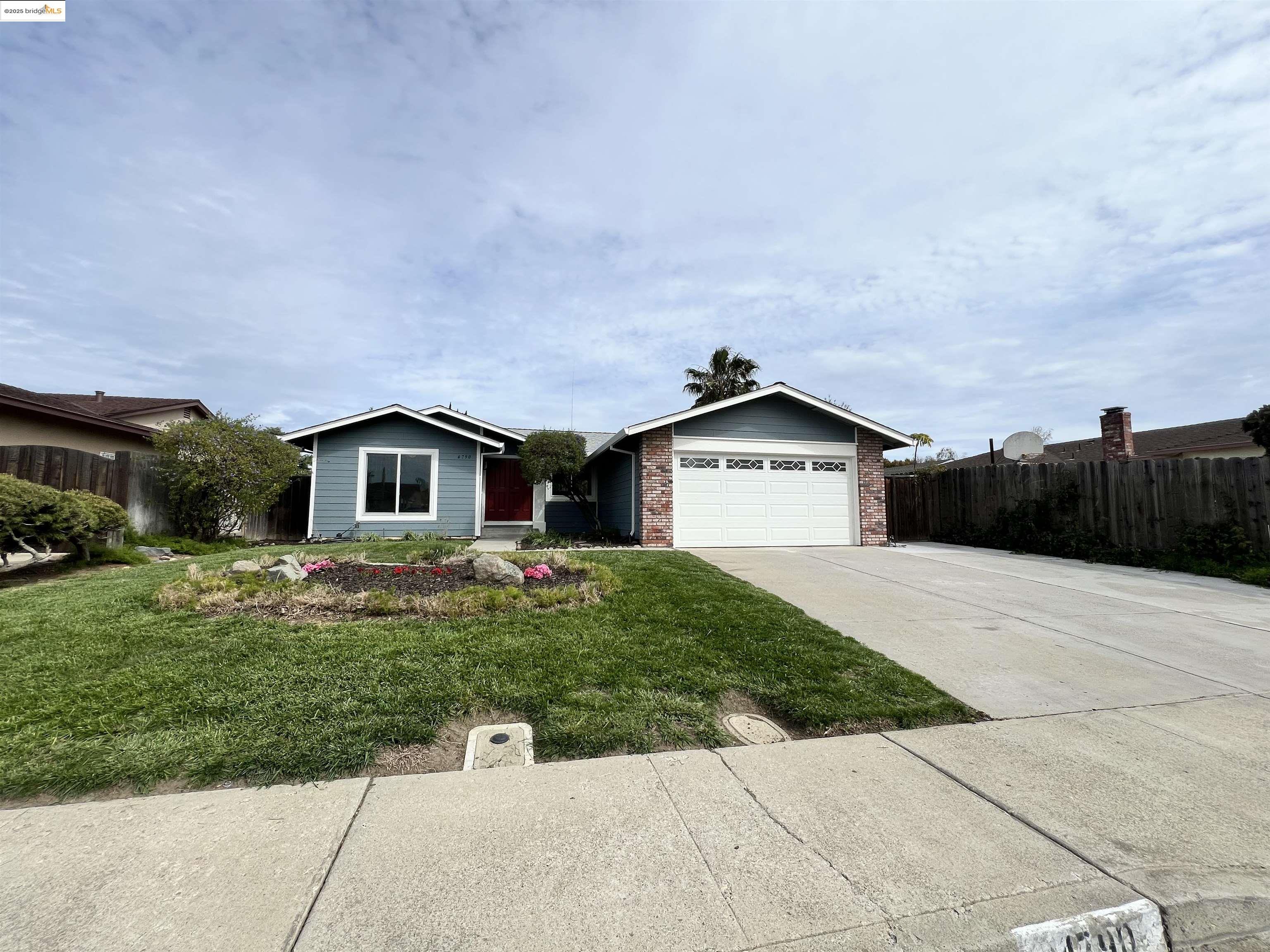 Detail Gallery Image 1 of 1 For 4790 Oak Forest Ave, Oakley,  CA 94561 - 3 Beds | 2 Baths