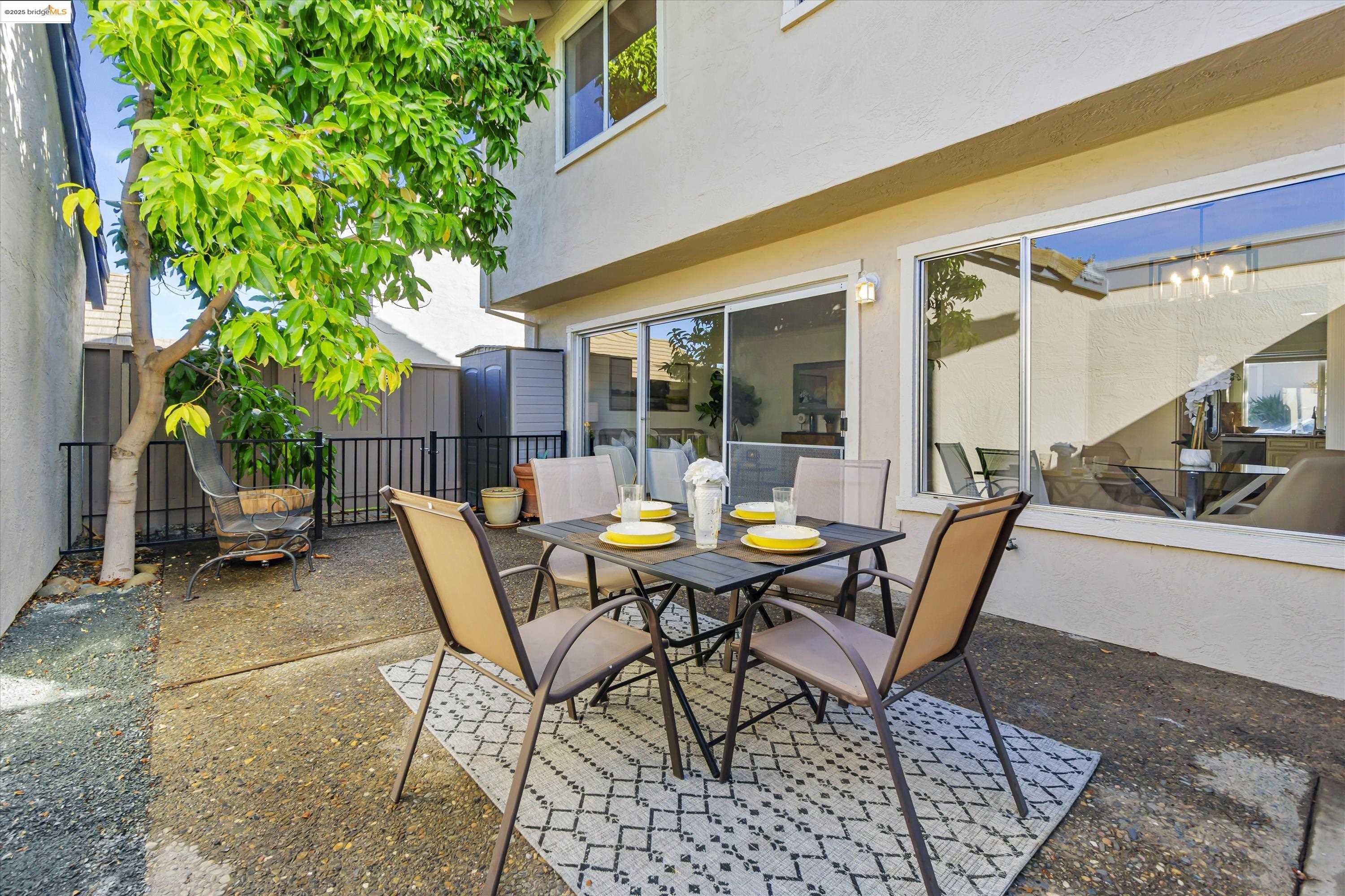 Detail Gallery Image 11 of 14 For 15 Long Creek Cir, Clayton,  CA 94517 - 3 Beds | 2/1 Baths