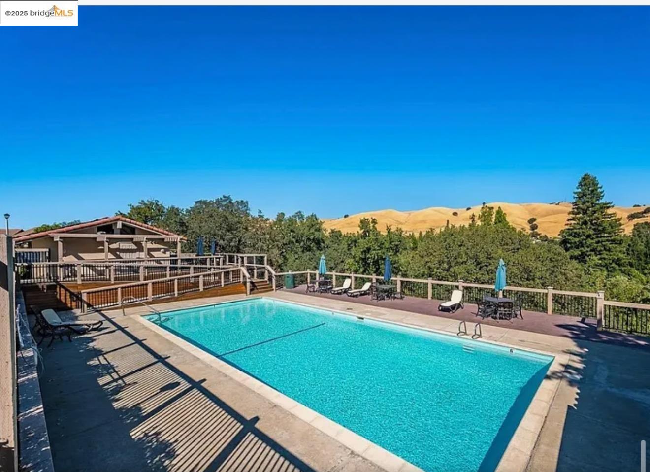Detail Gallery Image 13 of 14 For 15 Long Creek Cir, Clayton,  CA 94517 - 3 Beds | 2/1 Baths