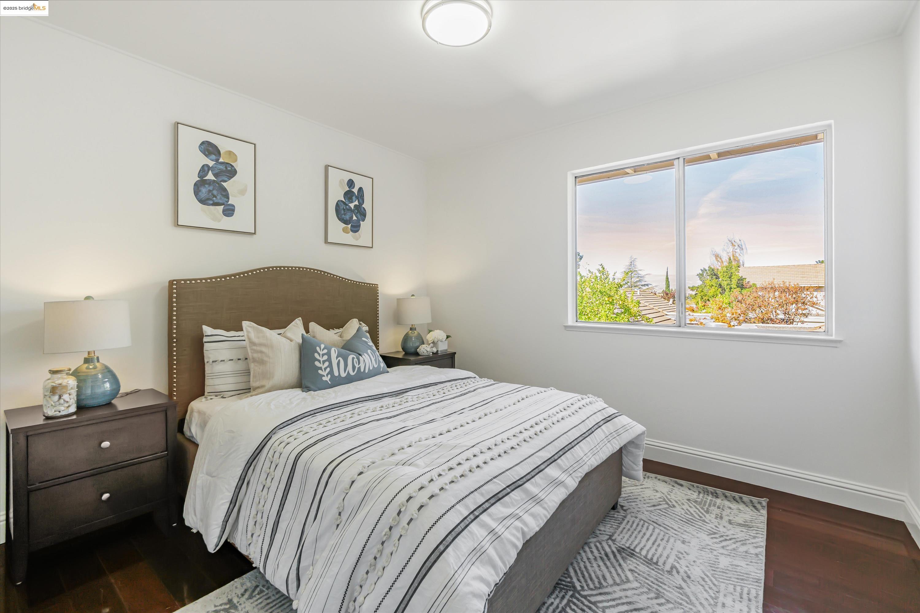 Detail Gallery Image 10 of 14 For 15 Long Creek Cir, Clayton,  CA 94517 - 3 Beds | 2/1 Baths