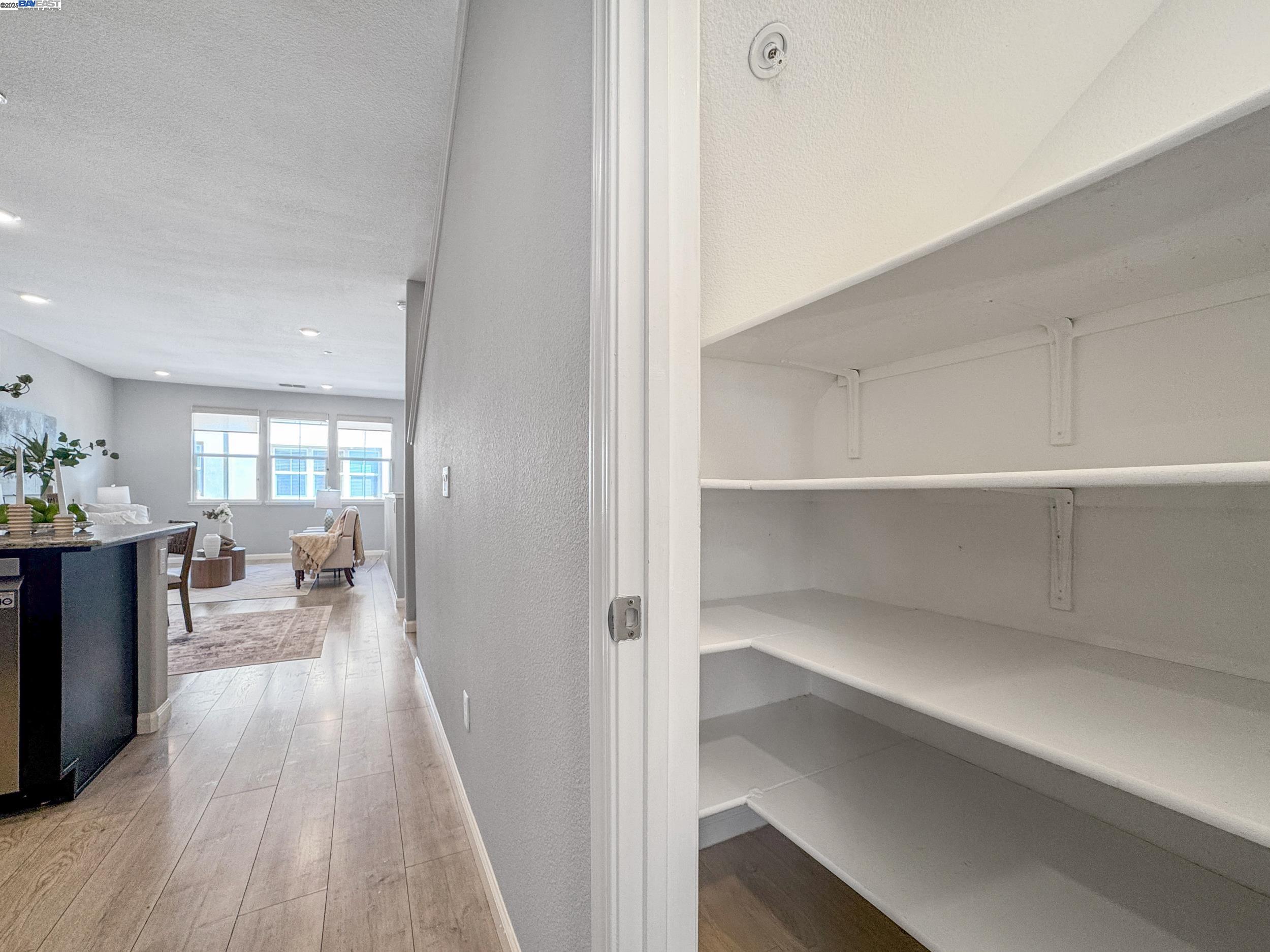 Detail Gallery Image 12 of 53 For 678 Barcelona Loop, Milpitas,  CA 95035 - 3 Beds | 3/1 Baths