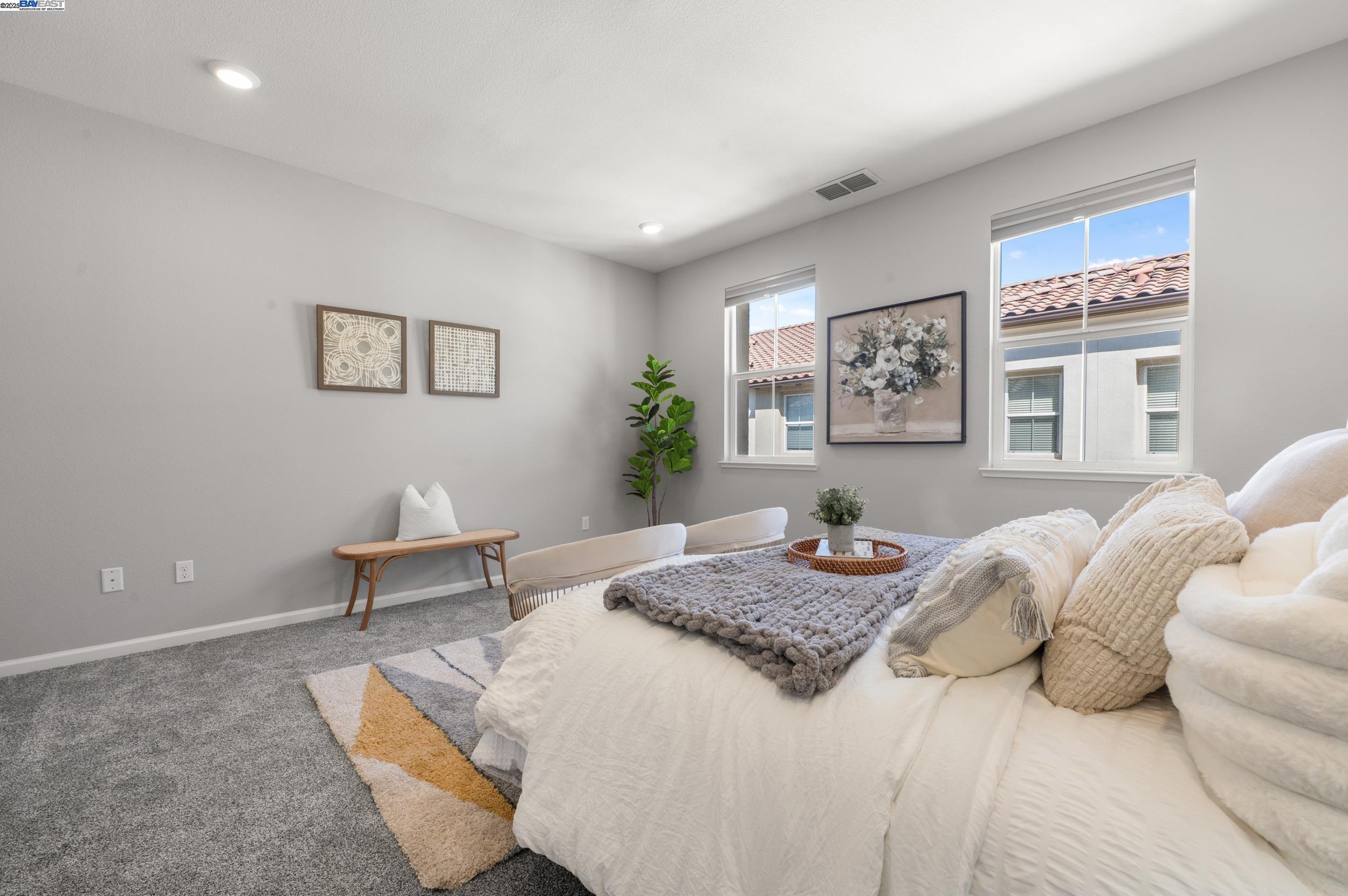 Detail Gallery Image 33 of 53 For 678 Barcelona Loop, Milpitas,  CA 95035 - 3 Beds | 3/1 Baths