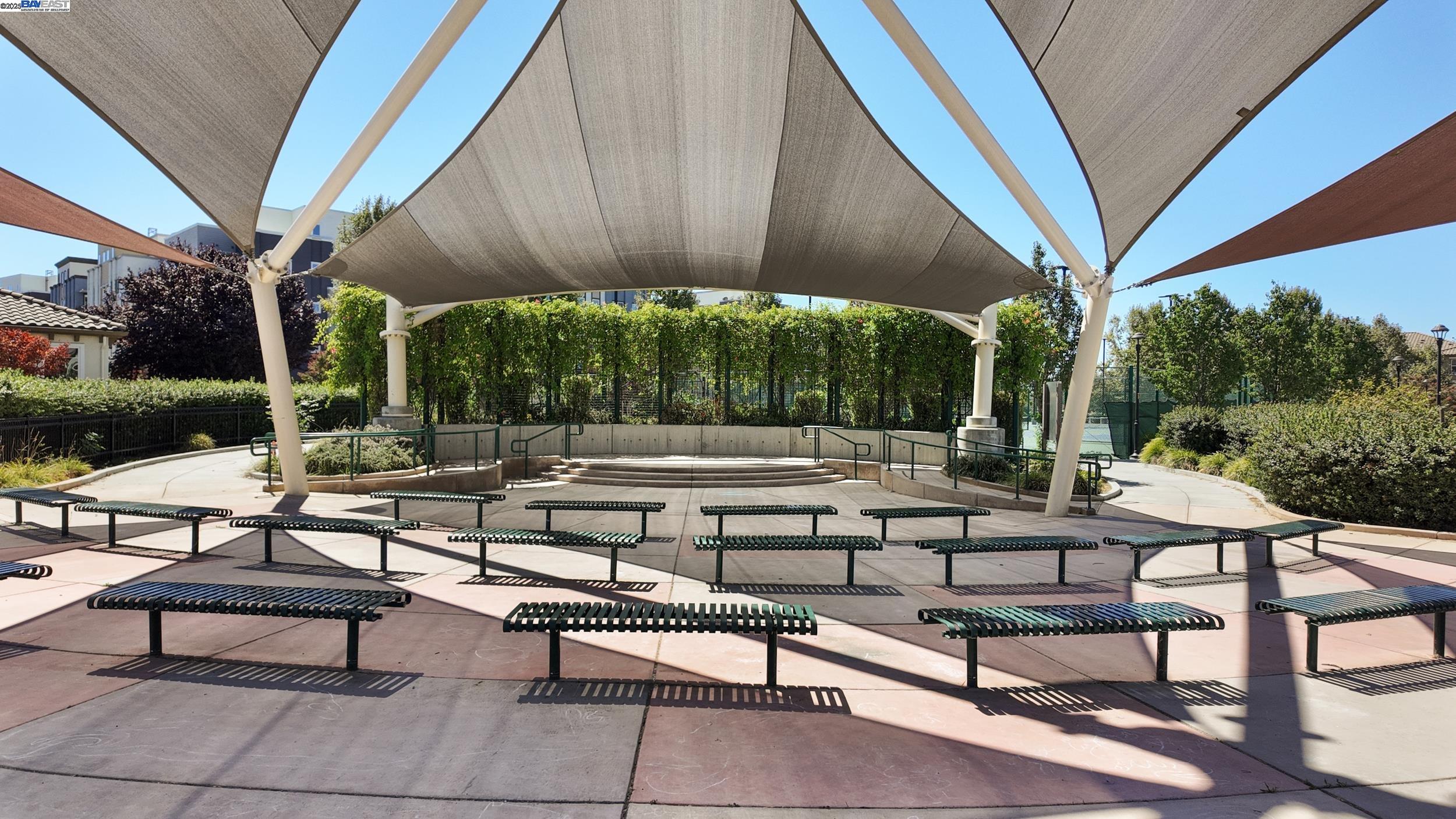 Detail Gallery Image 35 of 53 For 678 Barcelona Loop, Milpitas,  CA 95035 - 3 Beds | 3/1 Baths