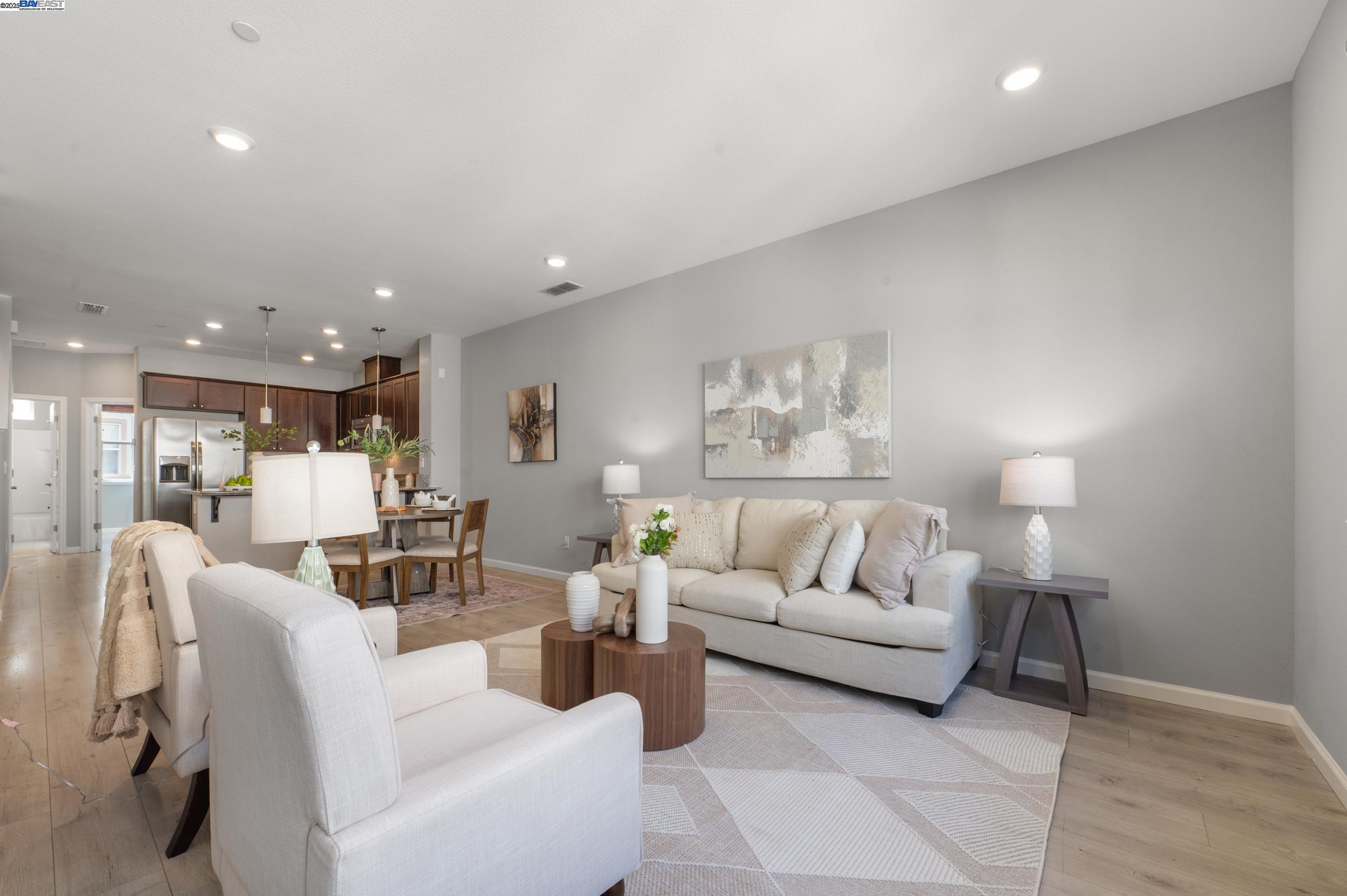 Detail Gallery Image 8 of 53 For 678 Barcelona Loop, Milpitas,  CA 95035 - 3 Beds | 3/1 Baths