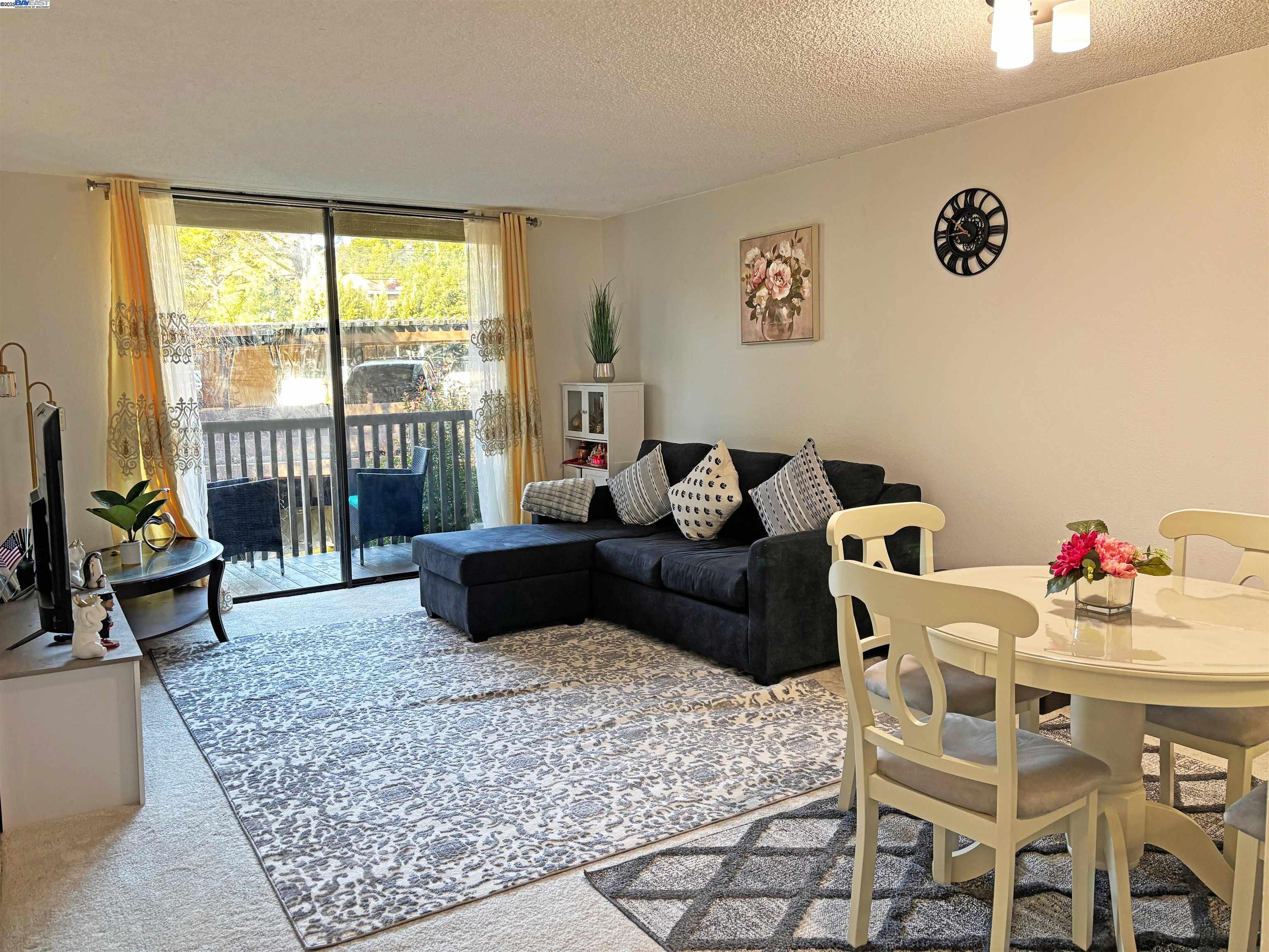 Detail Gallery Image 1 of 1 For 7229 Shelter Creek Ln, San Bruno,  CA 94066 - 1 Beds | 1 Baths