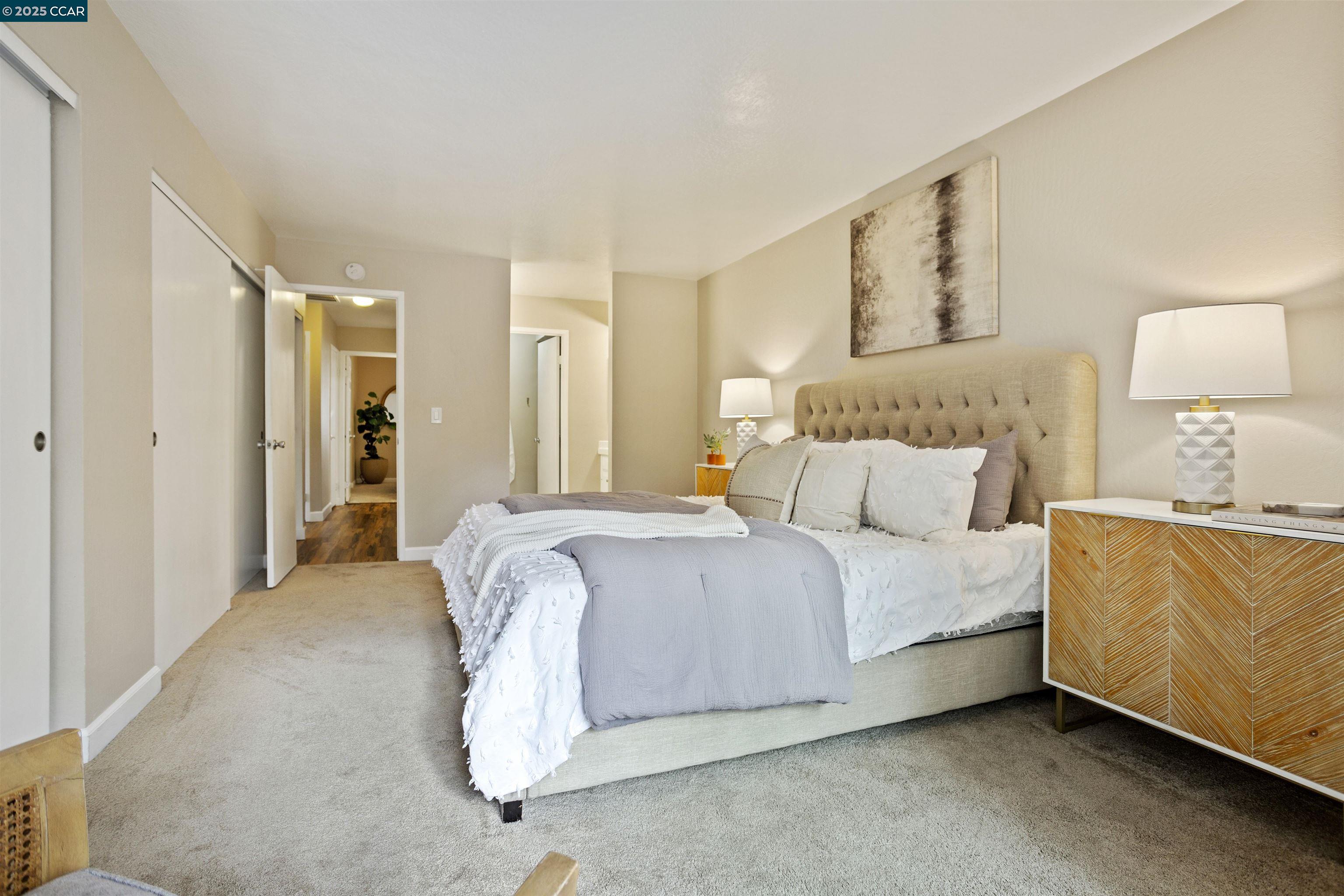 Detail Gallery Image 14 of 34 For 812 Country Club Dr, Moraga,  CA 94556 - 2 Beds | 2 Baths