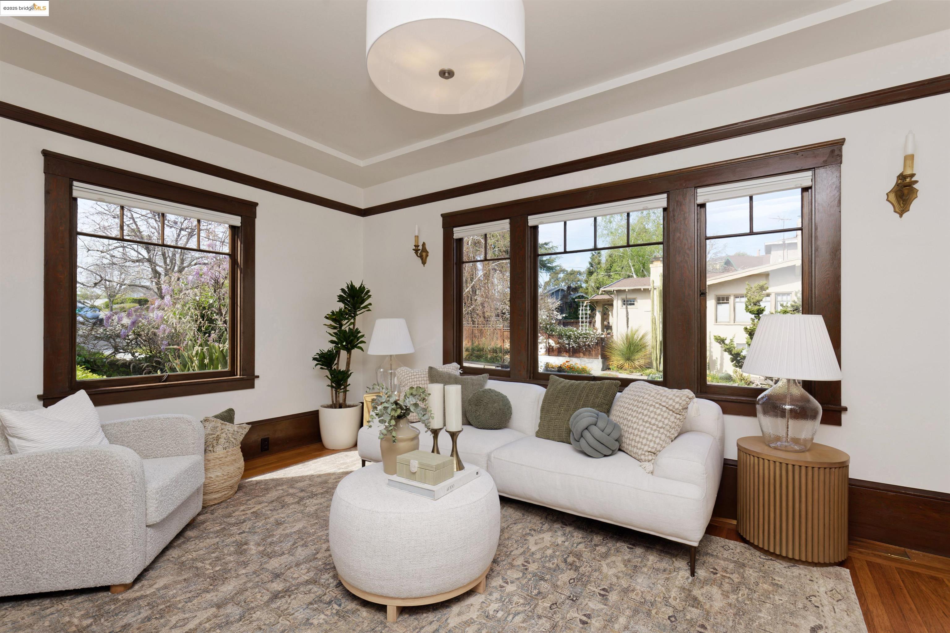 Photo #2: 41090469 Listing 