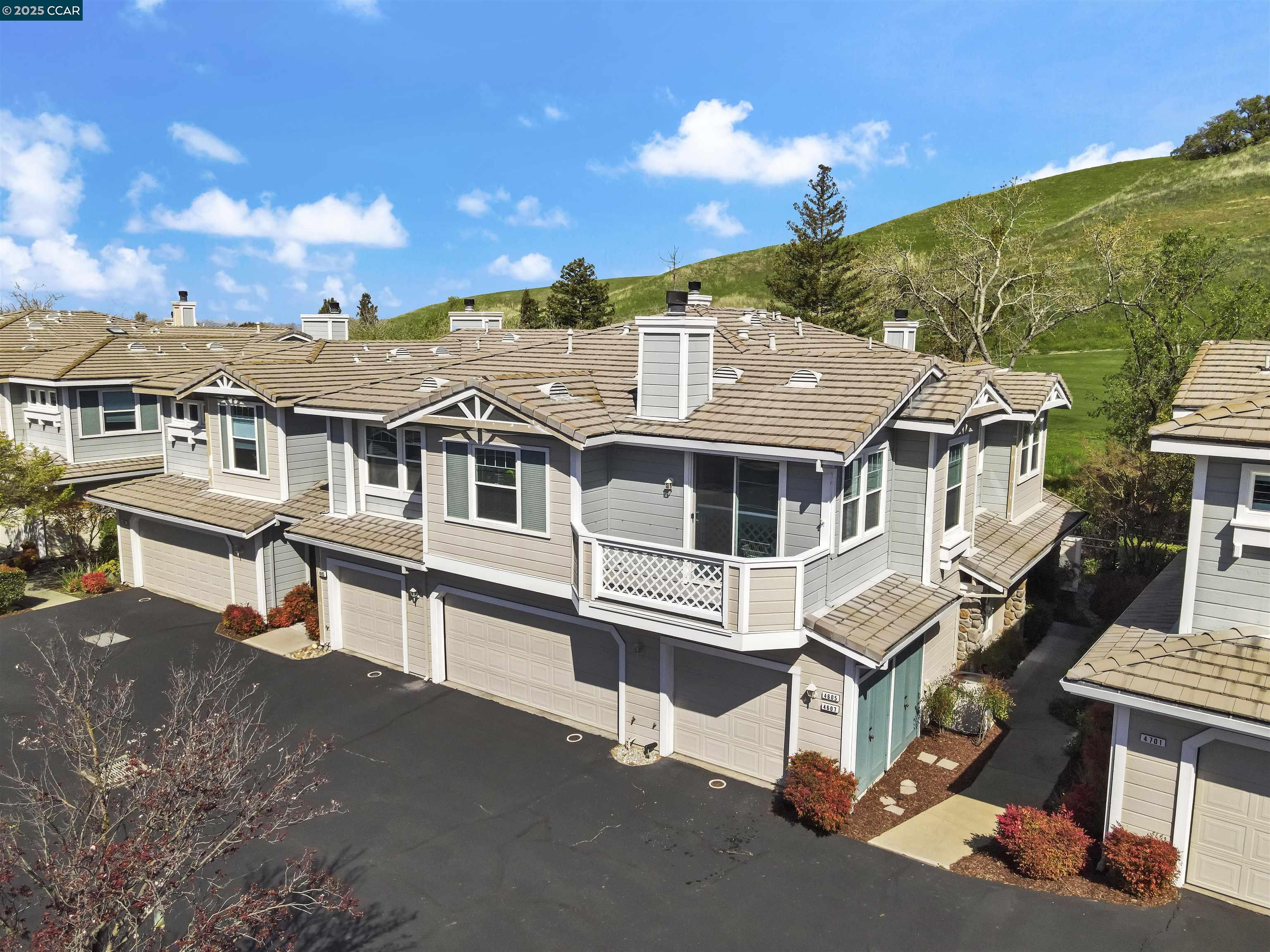Detail Gallery Image 1 of 26 For 4605 Keller Ridge Dr, Clayton,  CA 94517 - 2 Beds | 2 Baths