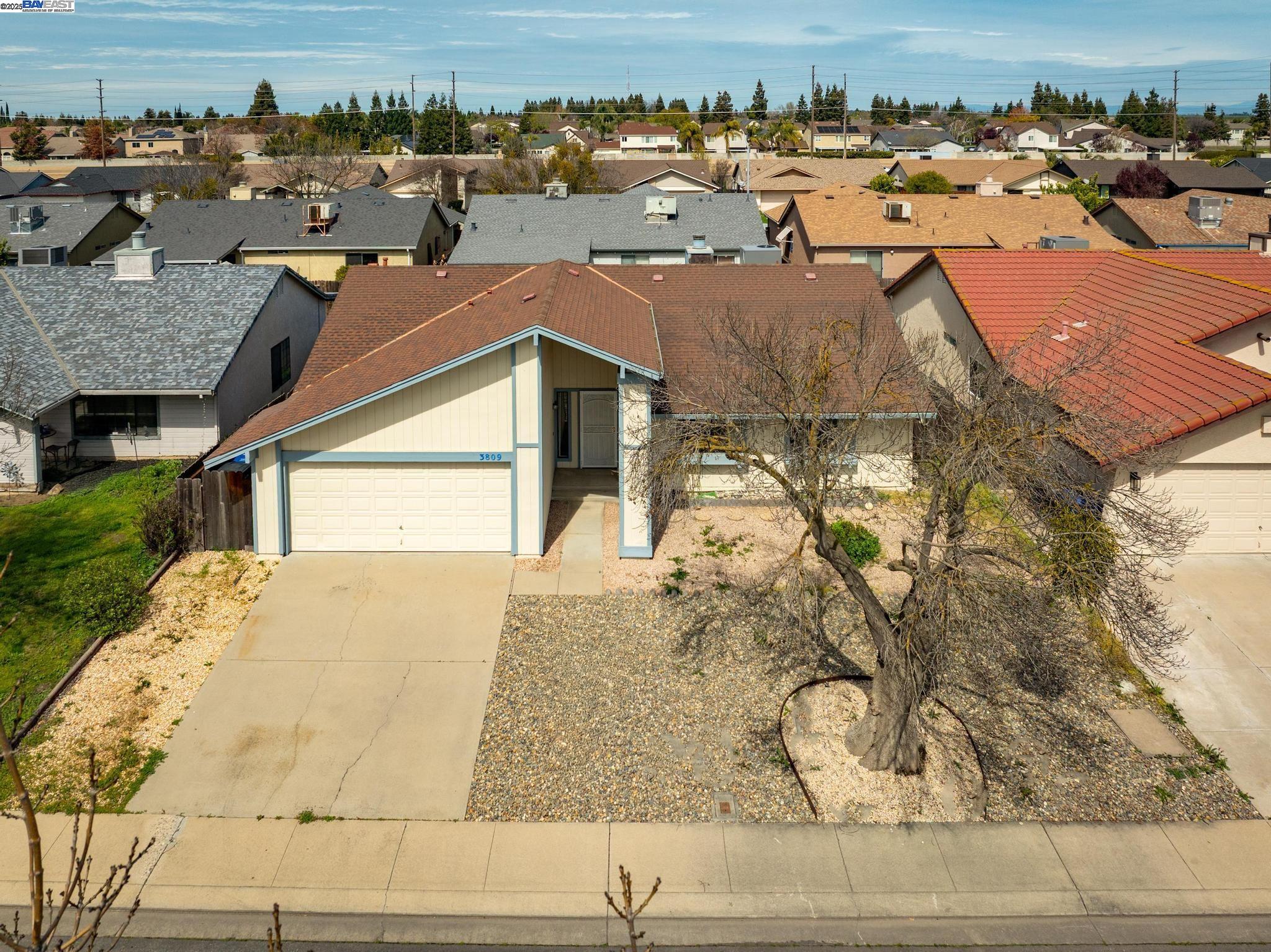 Detail Gallery Image 2 of 36 For 3809 Tumbleweed Ct, Modesto,  CA 95355 - 3 Beds | 2 Baths