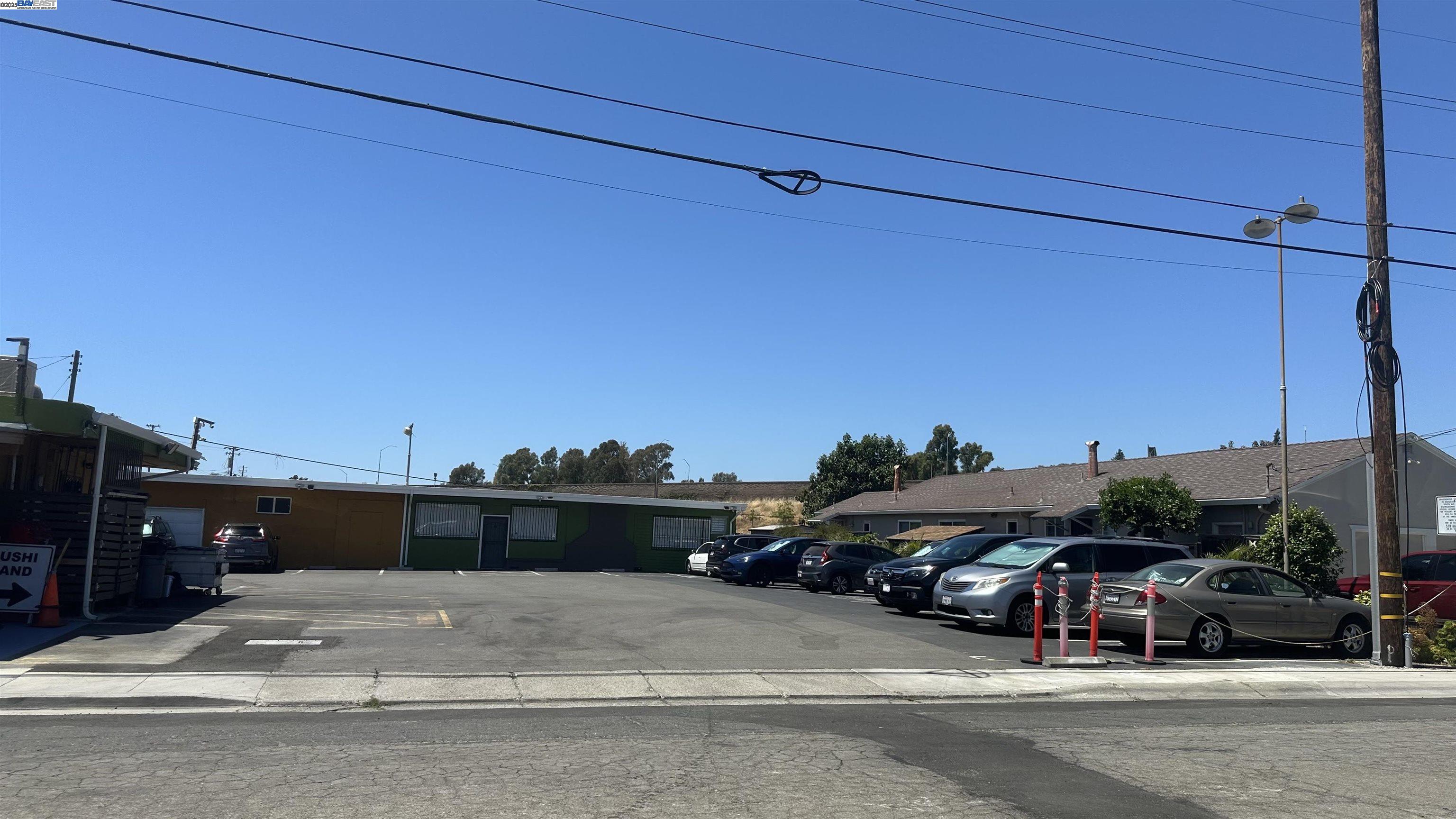 Detail Gallery Image 3 of 19 For , Hayward,  CA 94541 - – Beds | – Baths