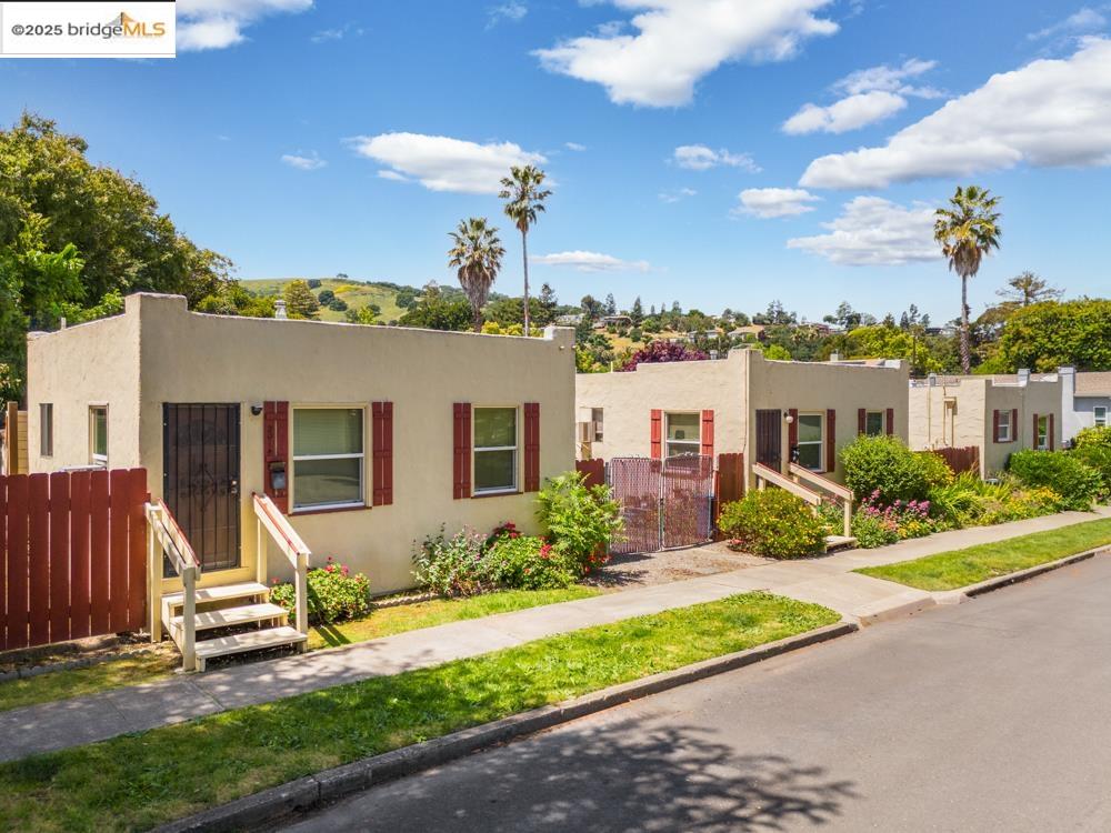 Detail Gallery Image 1 of 1 For 534 Allen St, Martinez,  CA 94553 - – Beds | – Baths