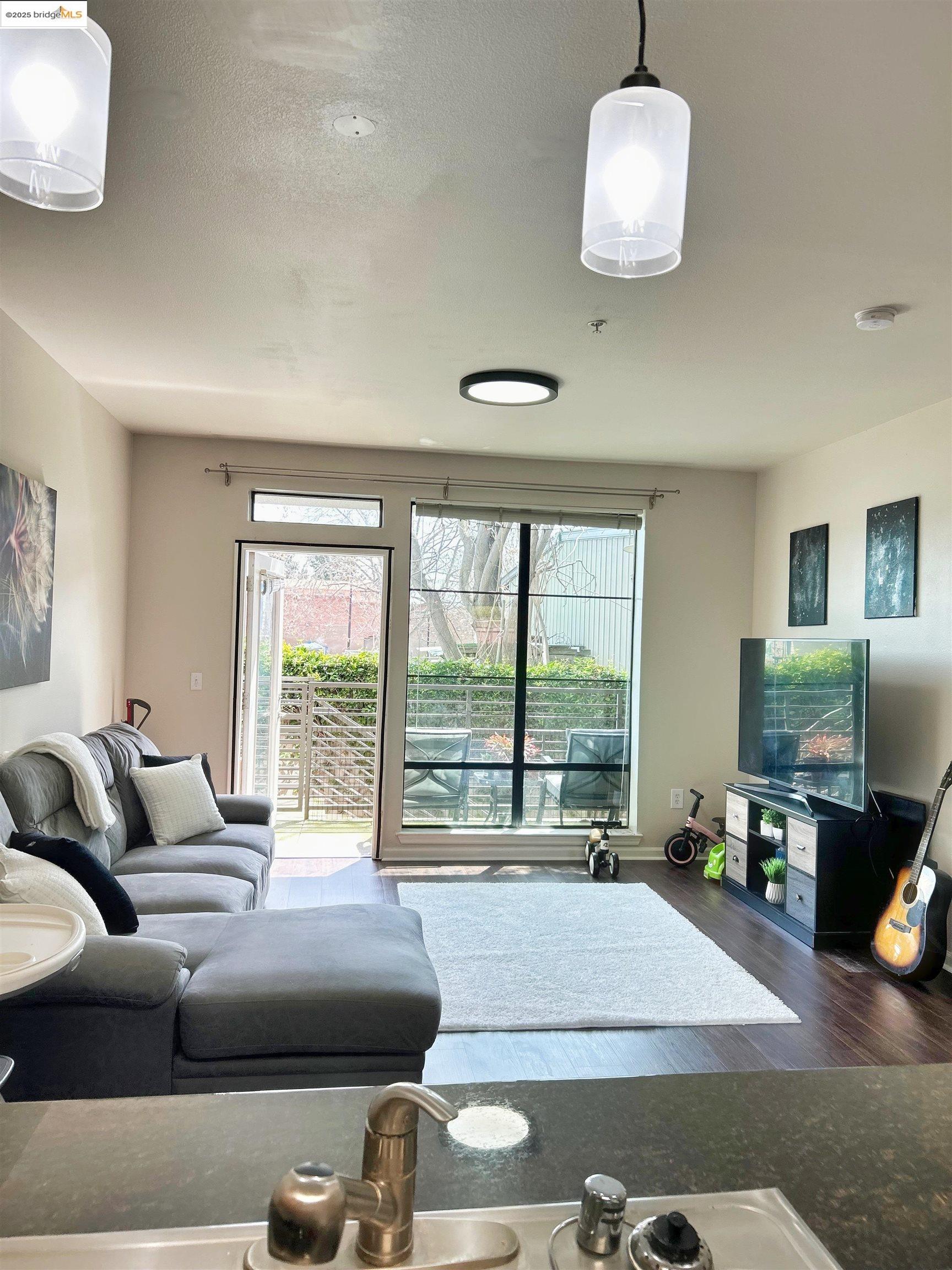 Detail Gallery Image 11 of 14 For 1060 S 3rd St #133,  San Jose,  CA 95112 - 1 Beds | 1 Baths
