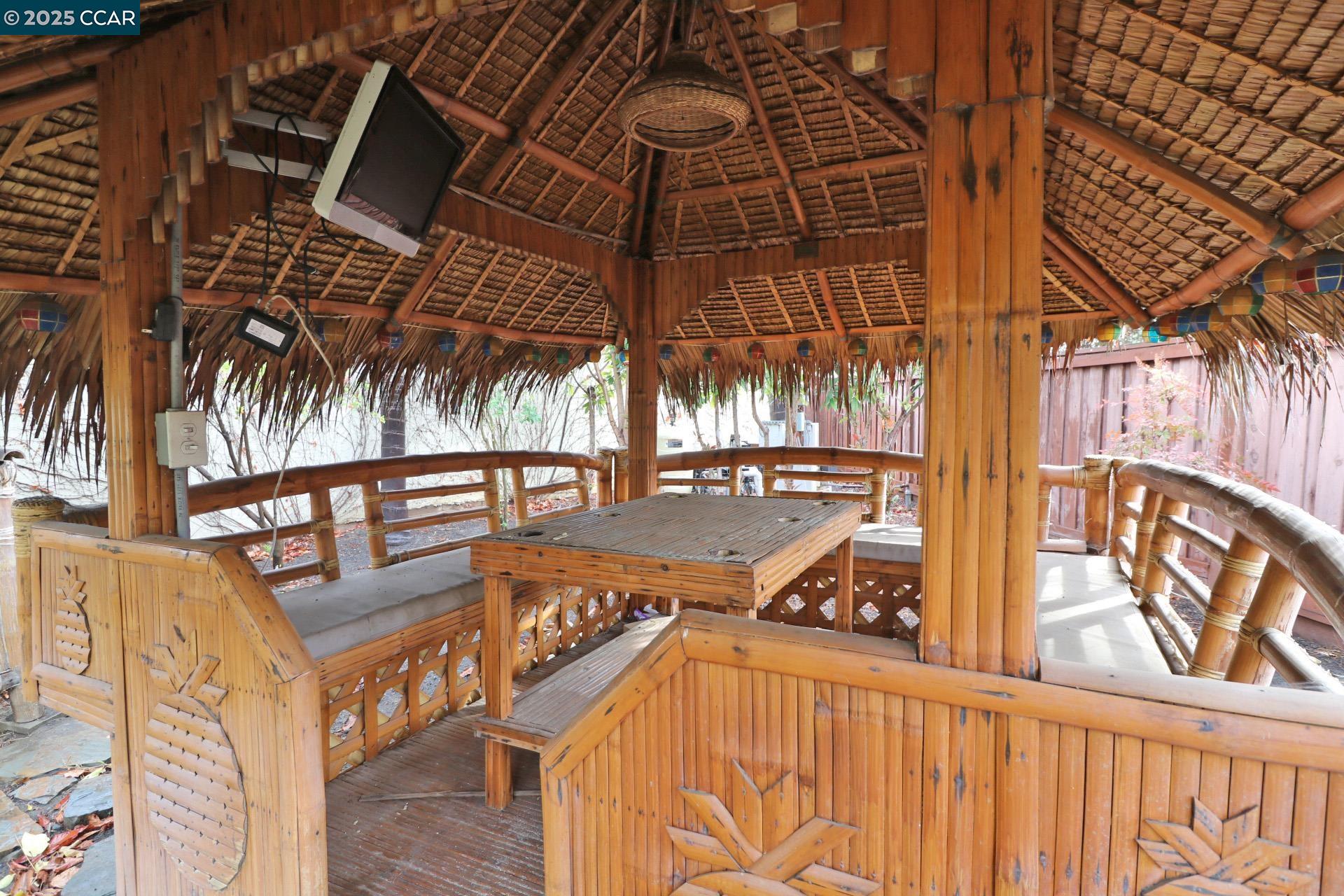 Detail Gallery Image 4 of 23 For 1097 Teal Ct, Brentwood,  CA 94513 - 4 Beds | 3/1 Baths