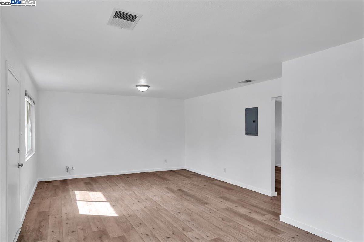 Photo #6: 41090511 Listing: Photo #6