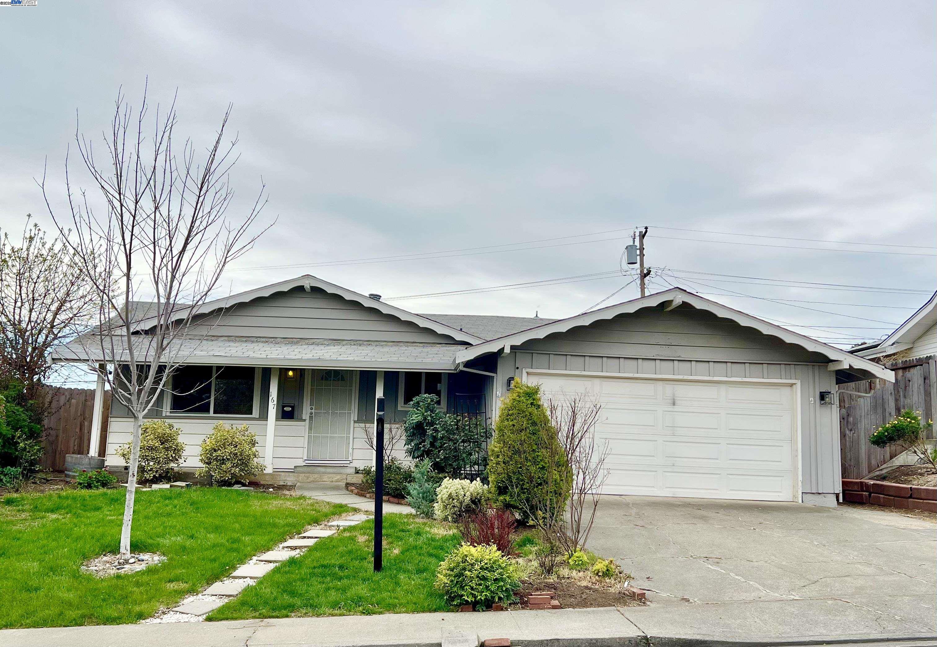Detail Gallery Image 1 of 1 For 167 Highland Ave, Vacaville,  CA 95688 - 4 Beds | 2 Baths