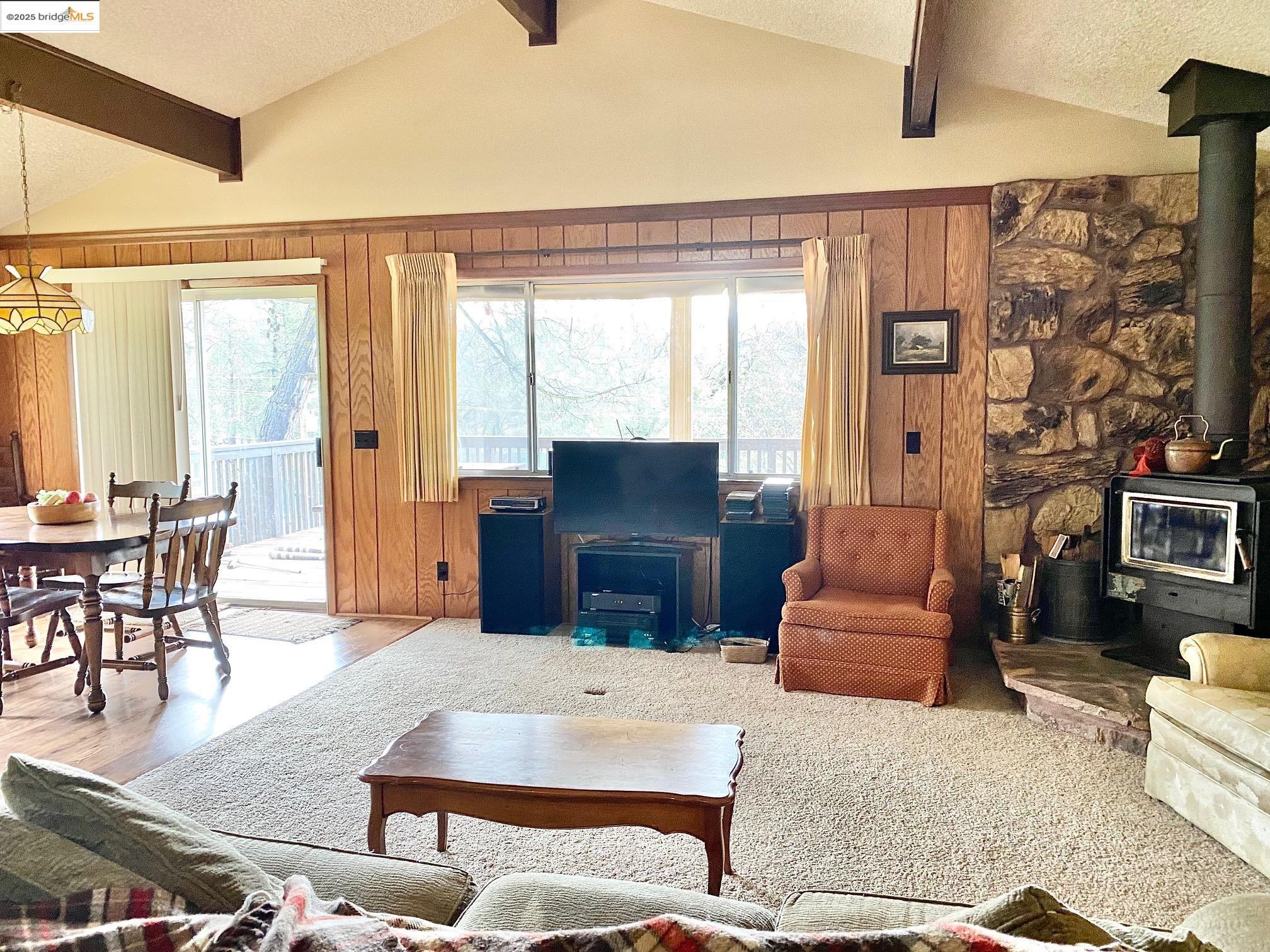 Detail Gallery Image 4 of 56 For 20386 Pine Mountain Drive, Groveland,  CA 95321 - 2 Beds | 2 Baths