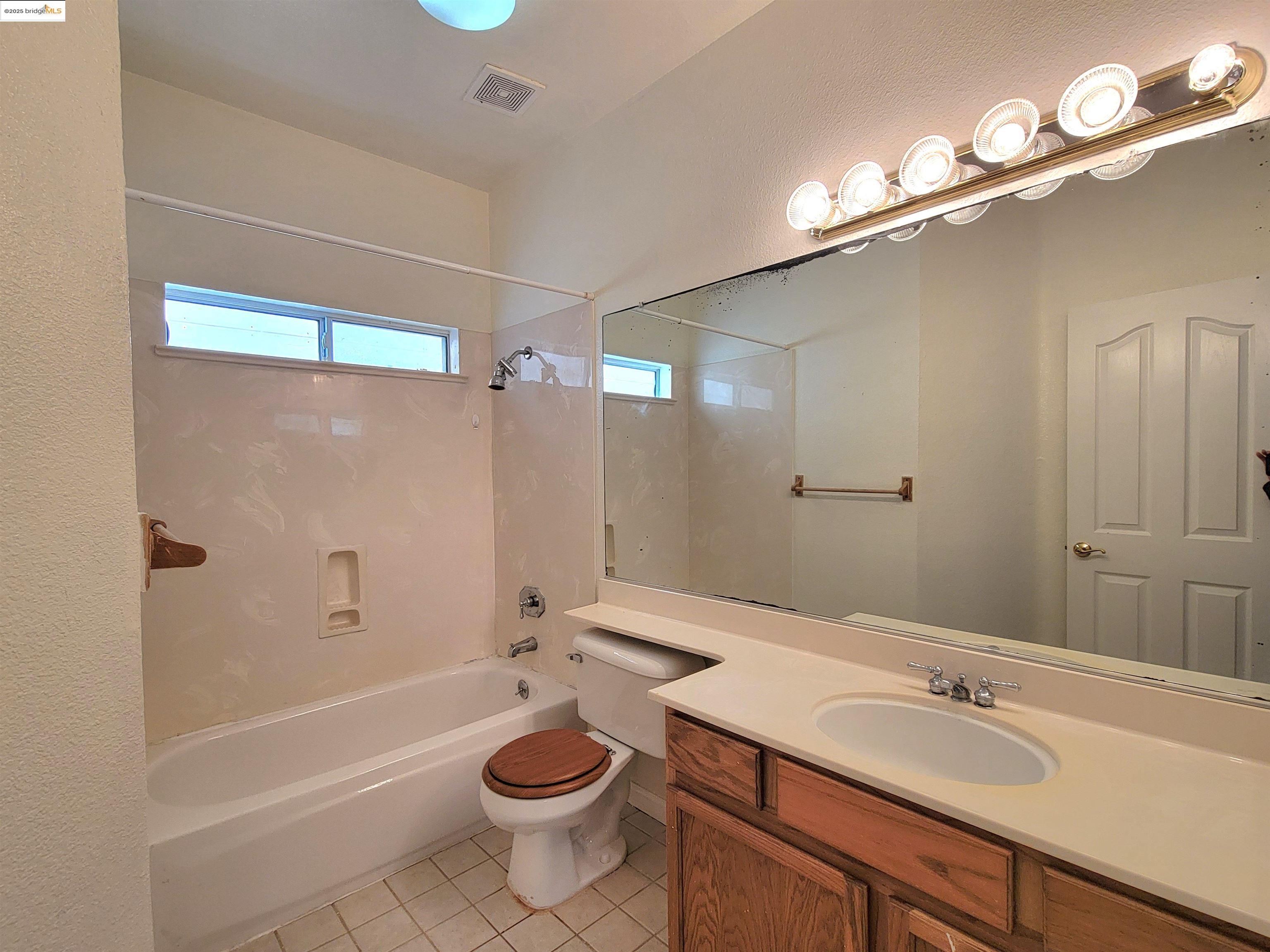 Detail Gallery Image 24 of 24 For 386 Bay Ridge Drive, Daly City,  CA 94014 - 4 Beds | 2/1 Baths