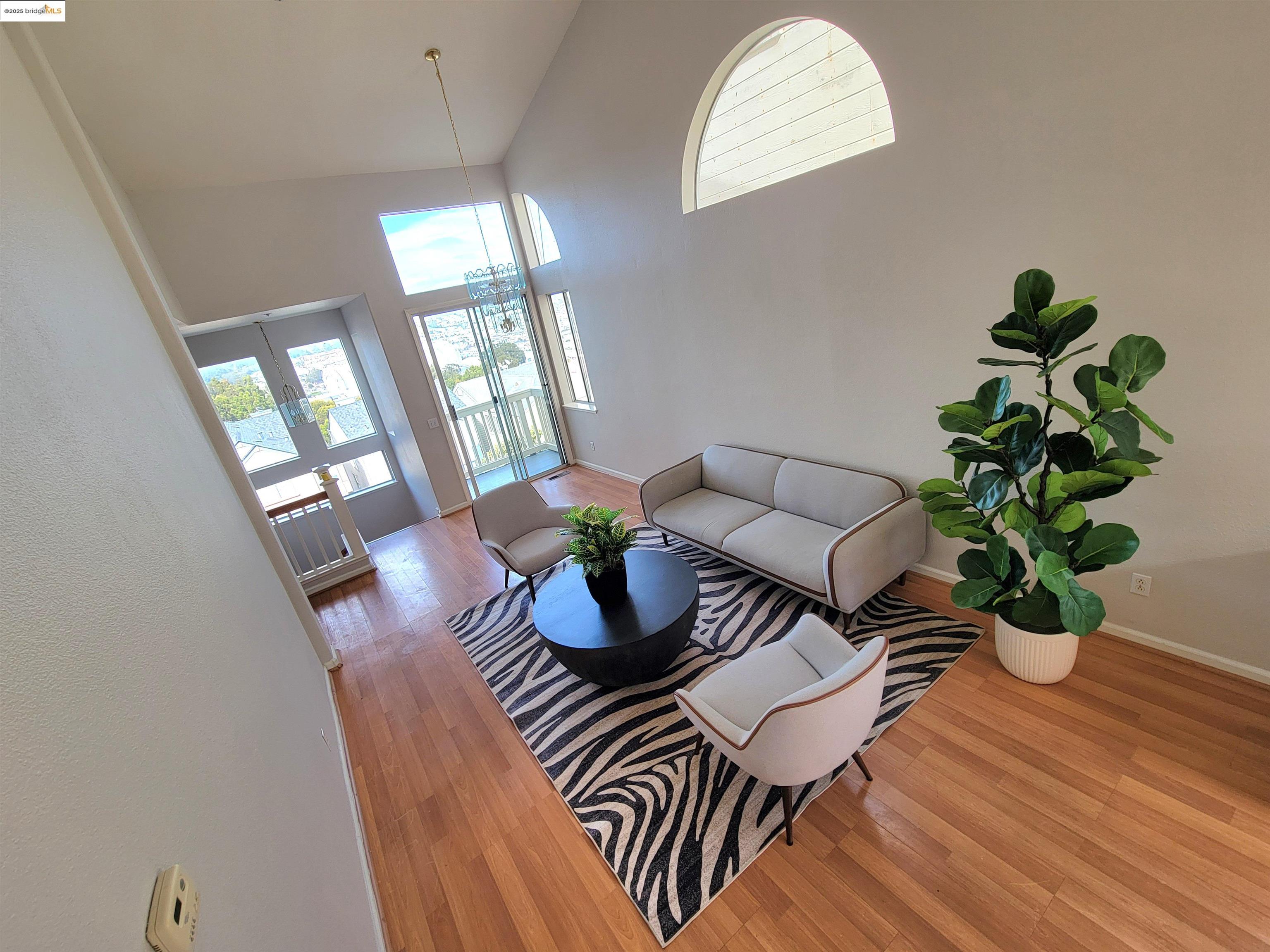 Detail Gallery Image 4 of 24 For 386 Bay Ridge Drive, Daly City,  CA 94014 - 4 Beds | 2/1 Baths