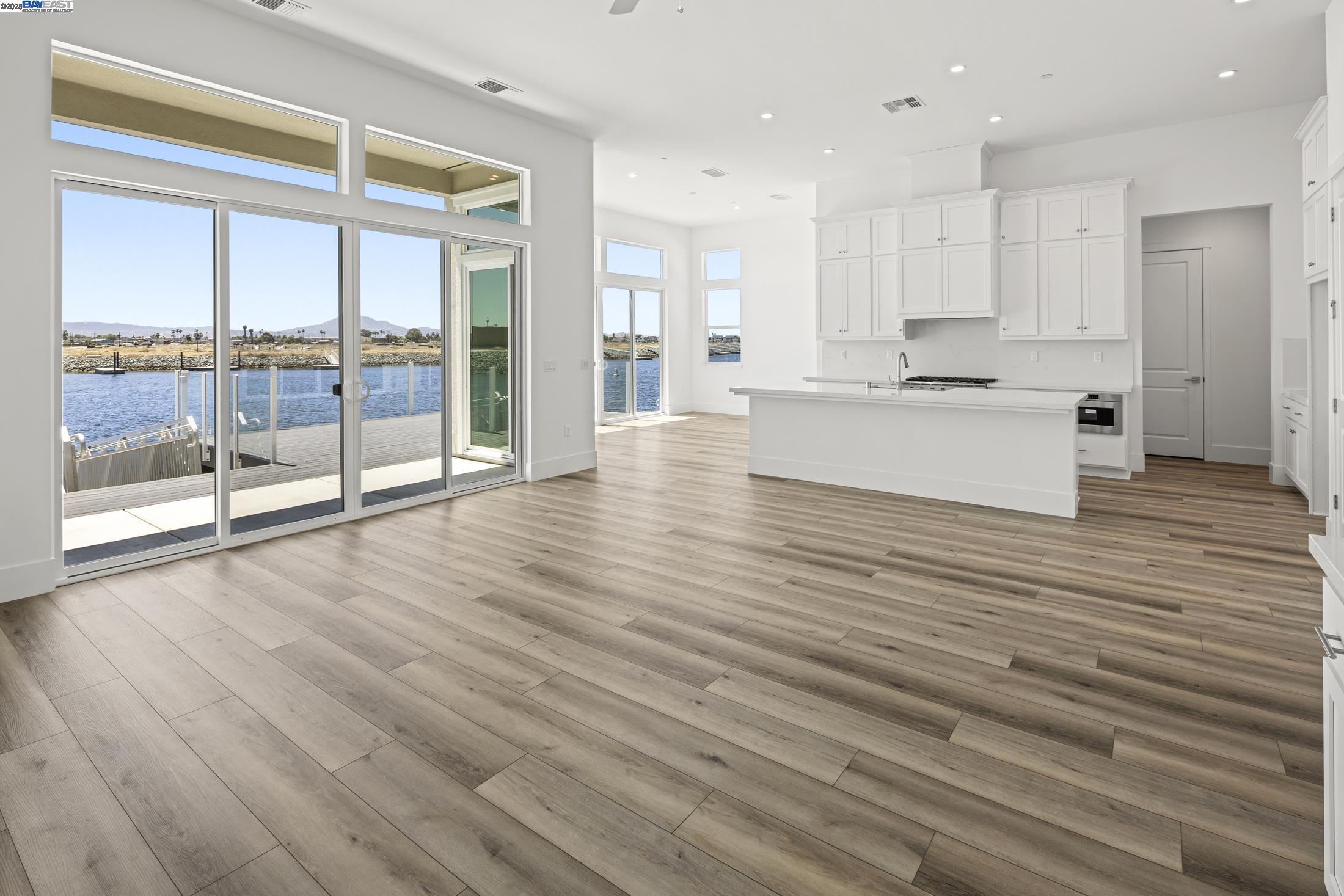 Detail Gallery Image 5 of 22 For 6008 Windsweep Rd, Bethel Island,  CA 94511 - 3 Beds | 2 Baths