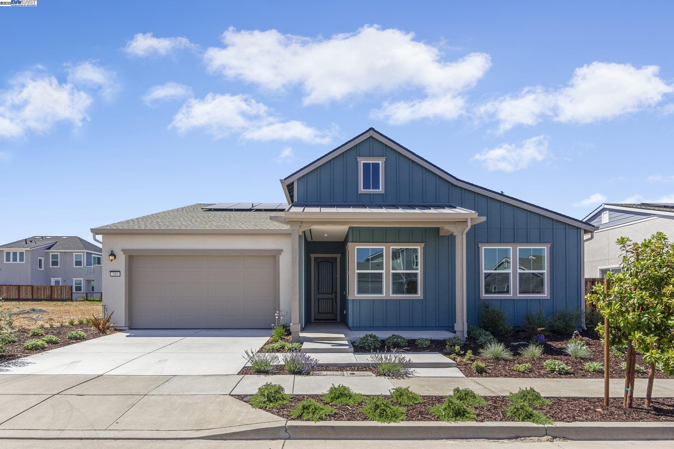 Detail Gallery Image 1 of 25 For 509 Channel Pl, Bethel Island,  CA 94511 - 3 Beds | 2 Baths