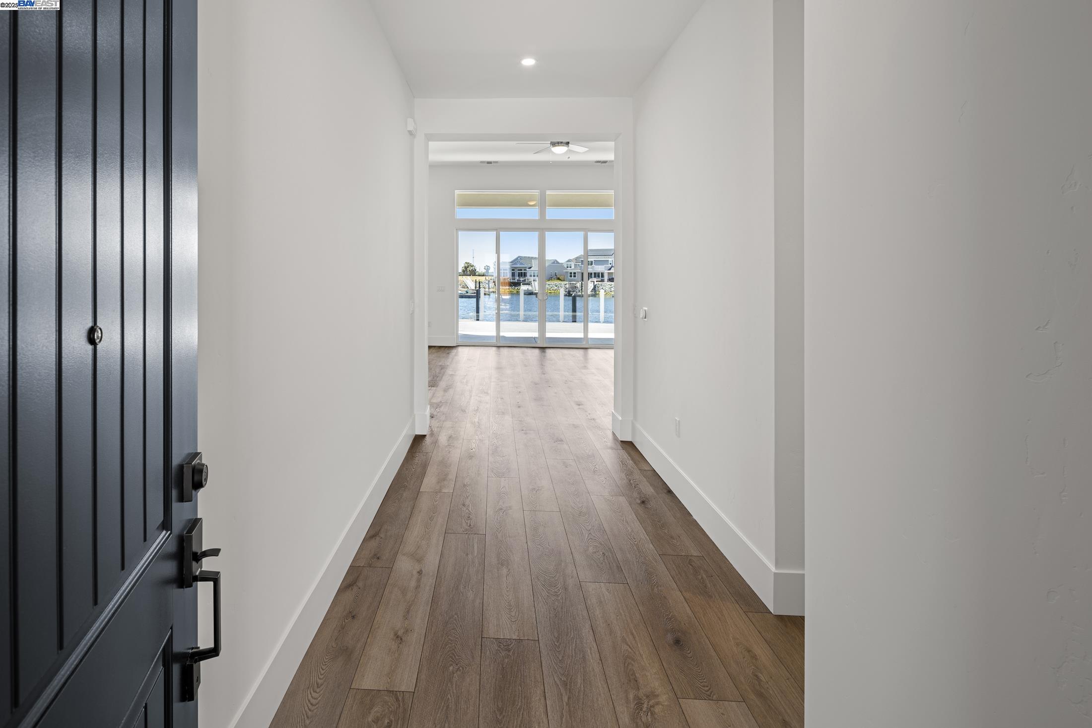 Detail Gallery Image 2 of 25 For 509 Channel Pl, Bethel Island,  CA 94511 - 3 Beds | 2 Baths