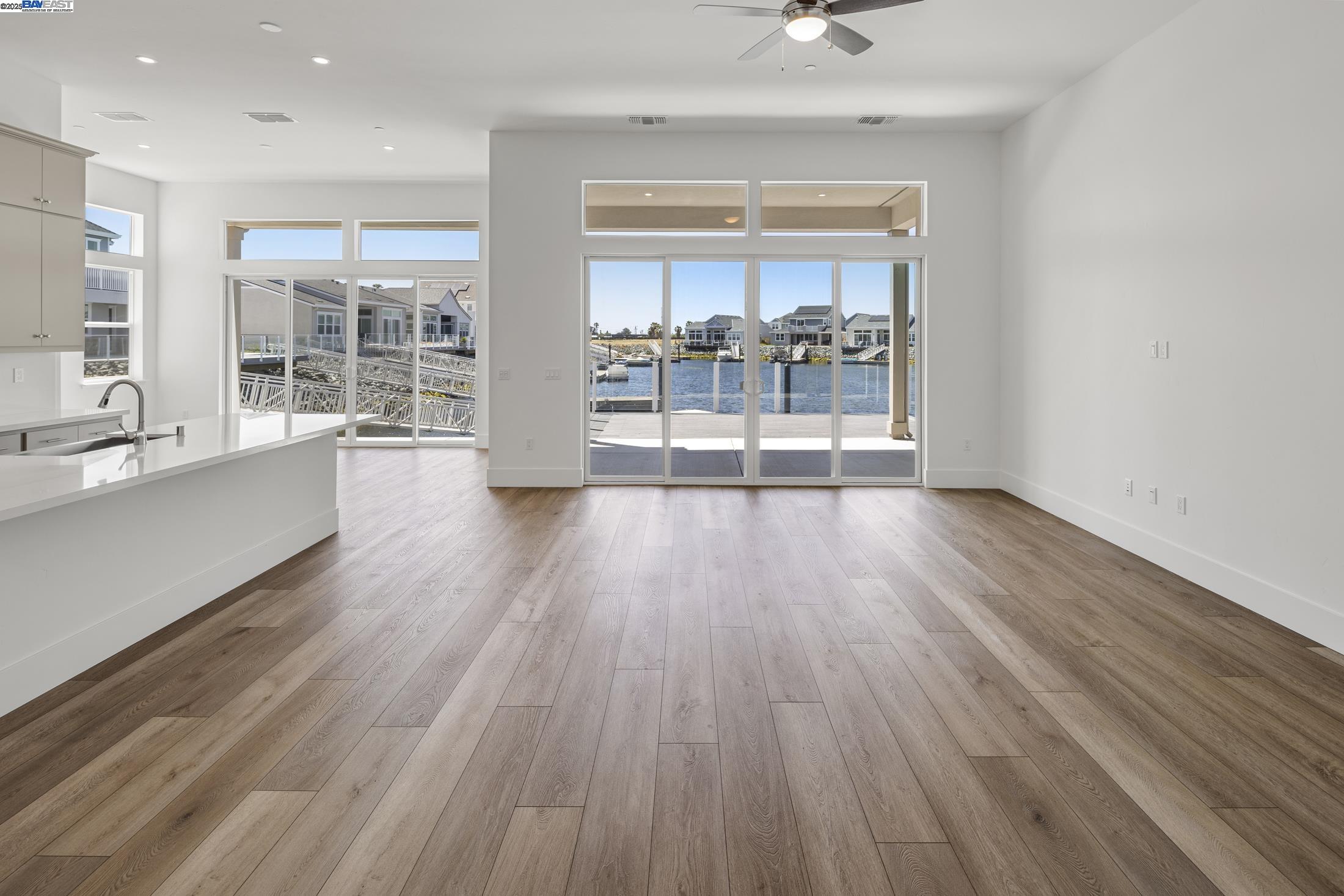 Detail Gallery Image 3 of 25 For 509 Channel Pl, Bethel Island,  CA 94511 - 3 Beds | 2 Baths