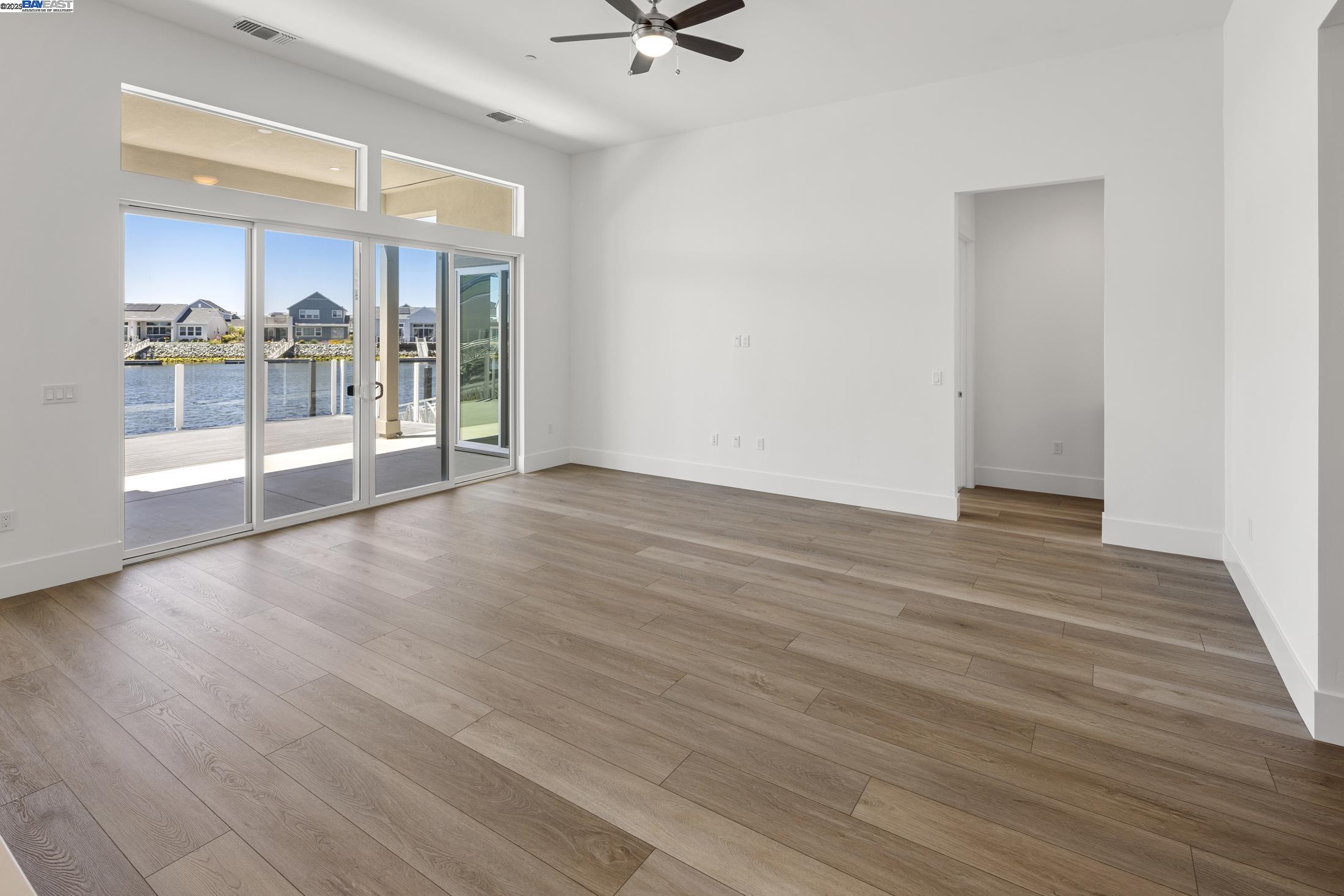 Detail Gallery Image 5 of 25 For 509 Channel Pl, Bethel Island,  CA 94511 - 3 Beds | 2 Baths