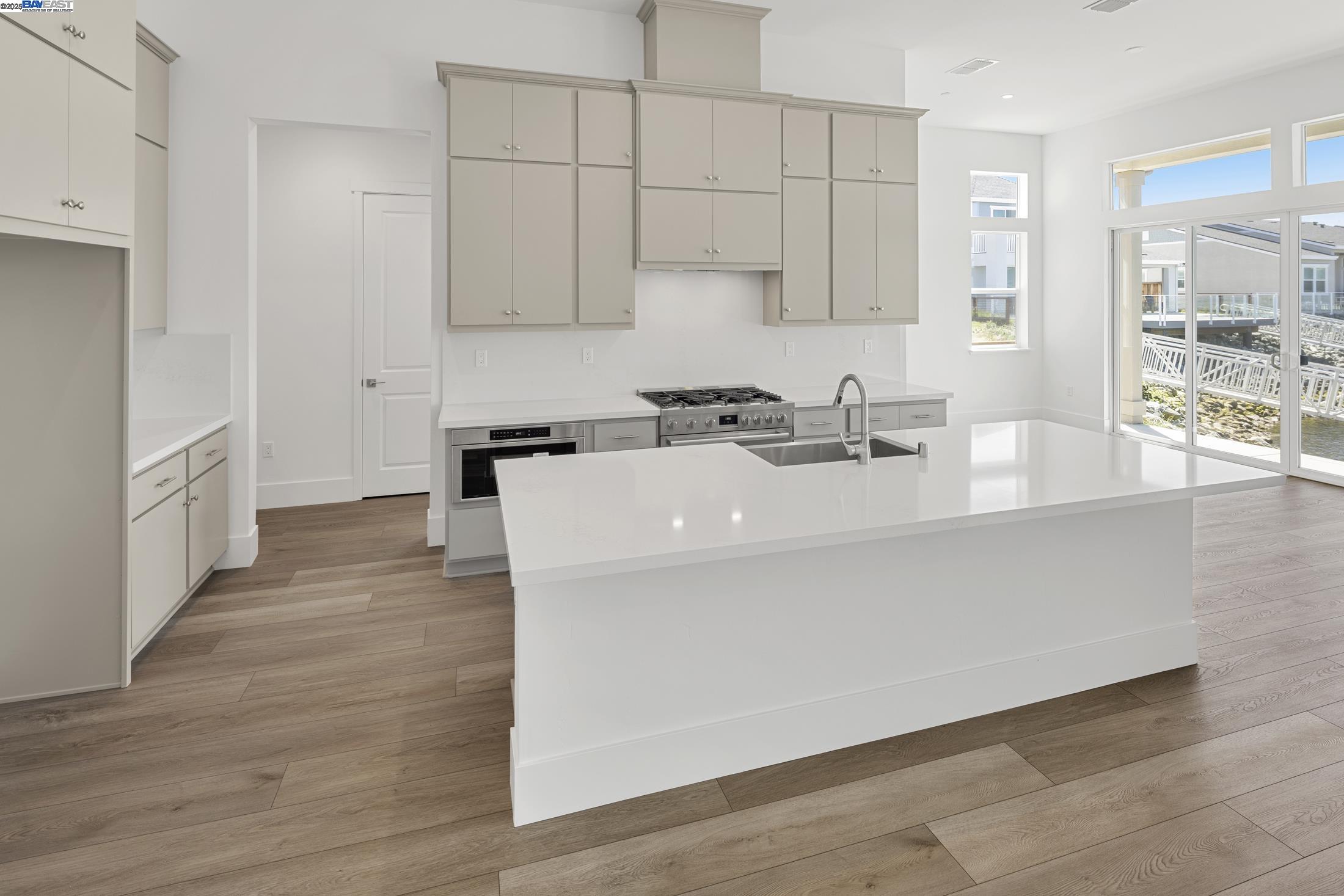 Detail Gallery Image 7 of 25 For 509 Channel Pl, Bethel Island,  CA 94511 - 3 Beds | 2 Baths