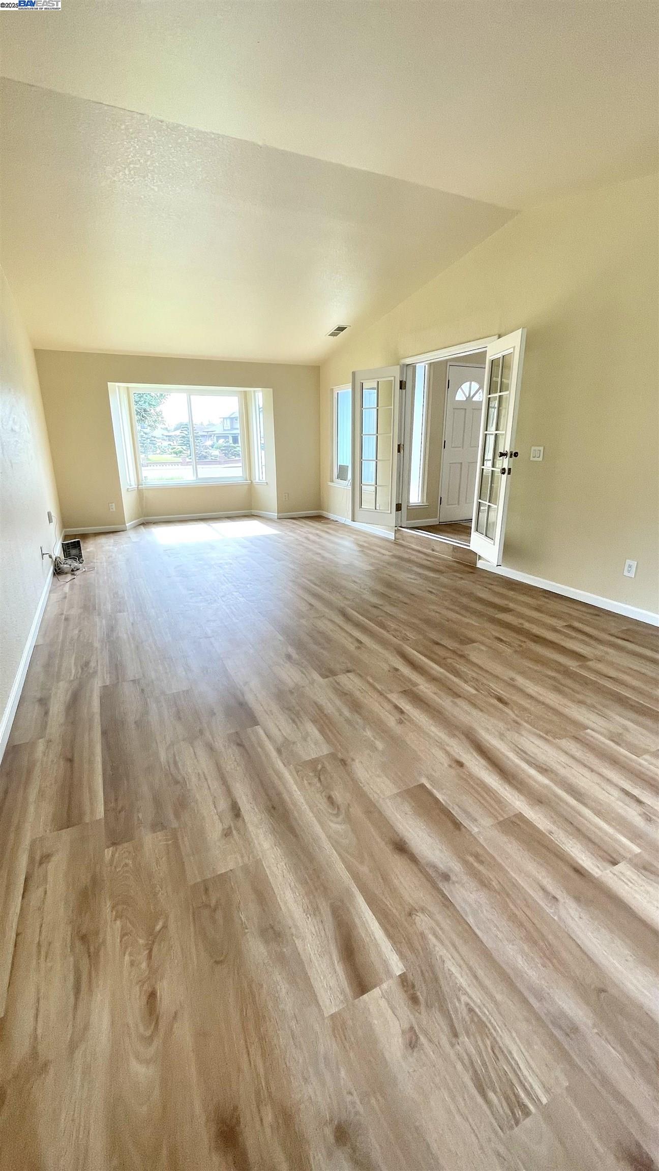 Detail Gallery Image 13 of 42 For 3843 Gregory Way, Stockton,  CA 95209 - 5 Beds | 3 Baths