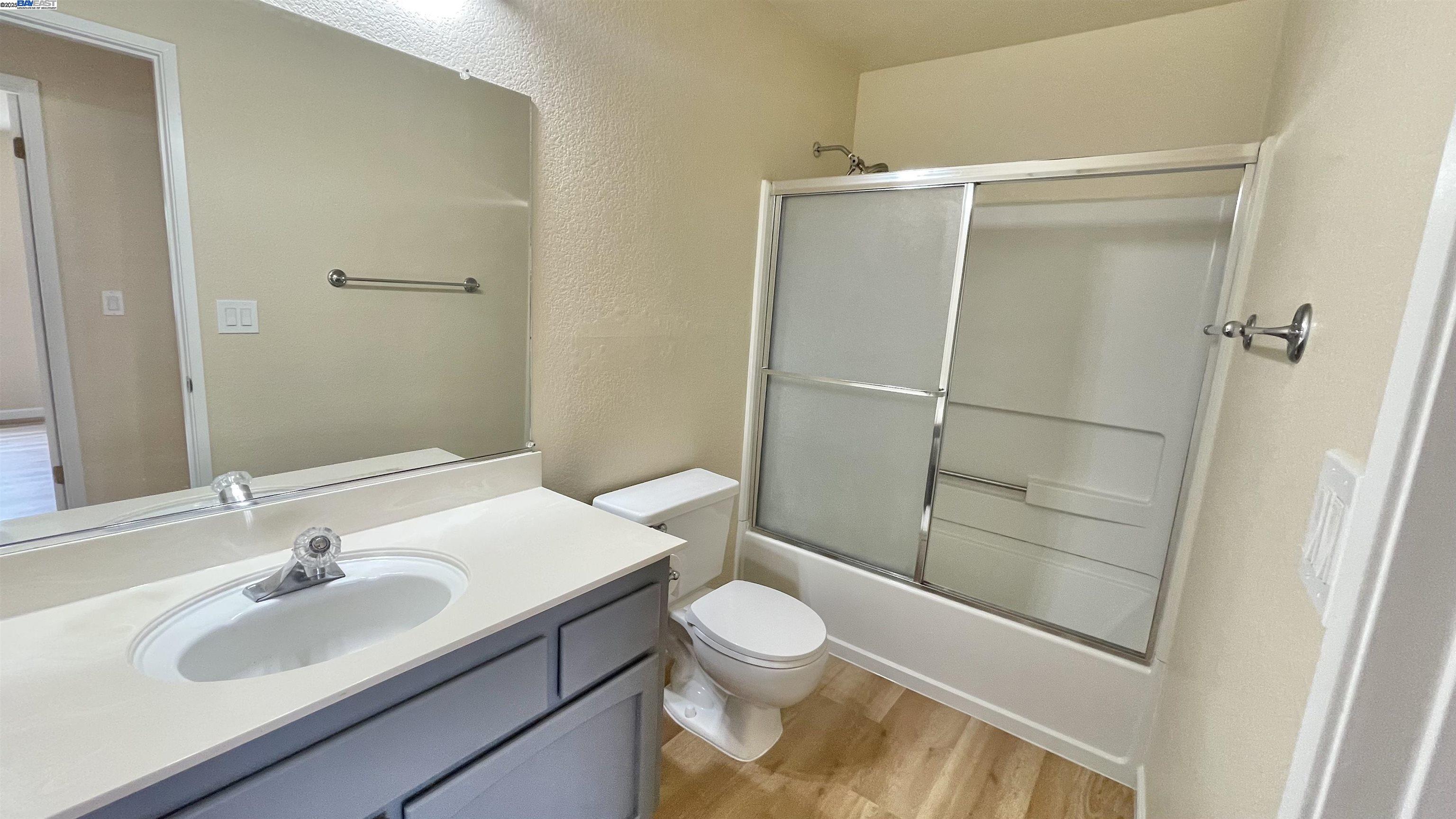 Detail Gallery Image 8 of 42 For 3843 Gregory Way, Stockton,  CA 95209 - 5 Beds | 3 Baths