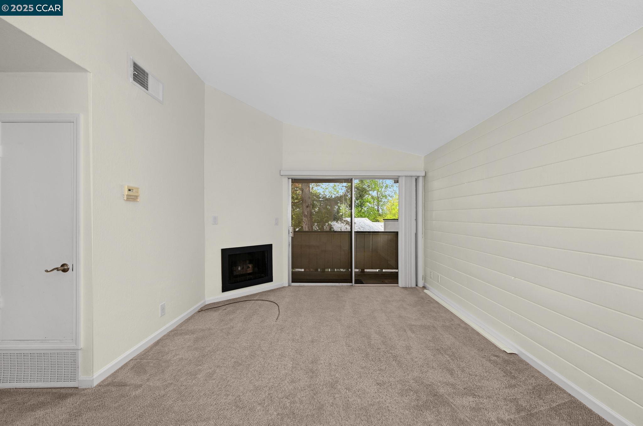 Photo #3: 41090559 Listing 
