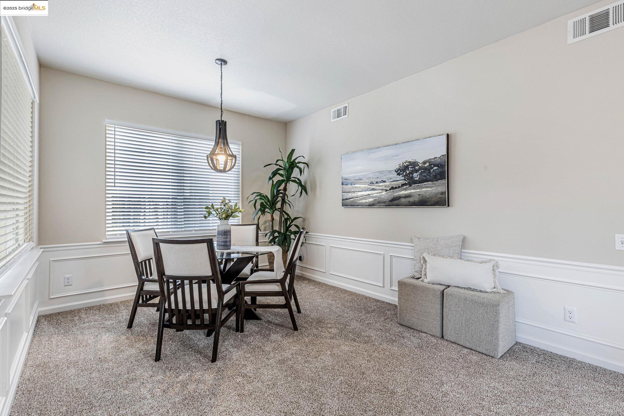Detail Gallery Image 3 of 14 For 1090 Chaucer Dr, Brentwood,  CA 94513 - 3 Beds | 2/1 Baths
