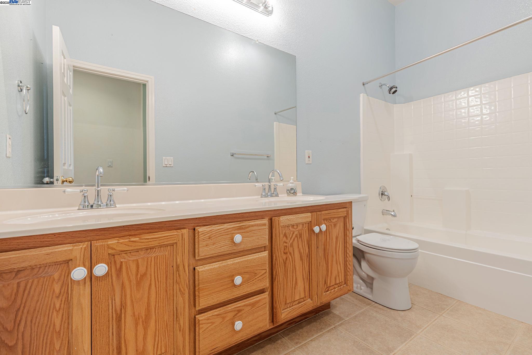 Detail Gallery Image 25 of 45 For 5149 Shipwheel Dr, Stockton,  CA 95206 - 4 Beds | 3 Baths