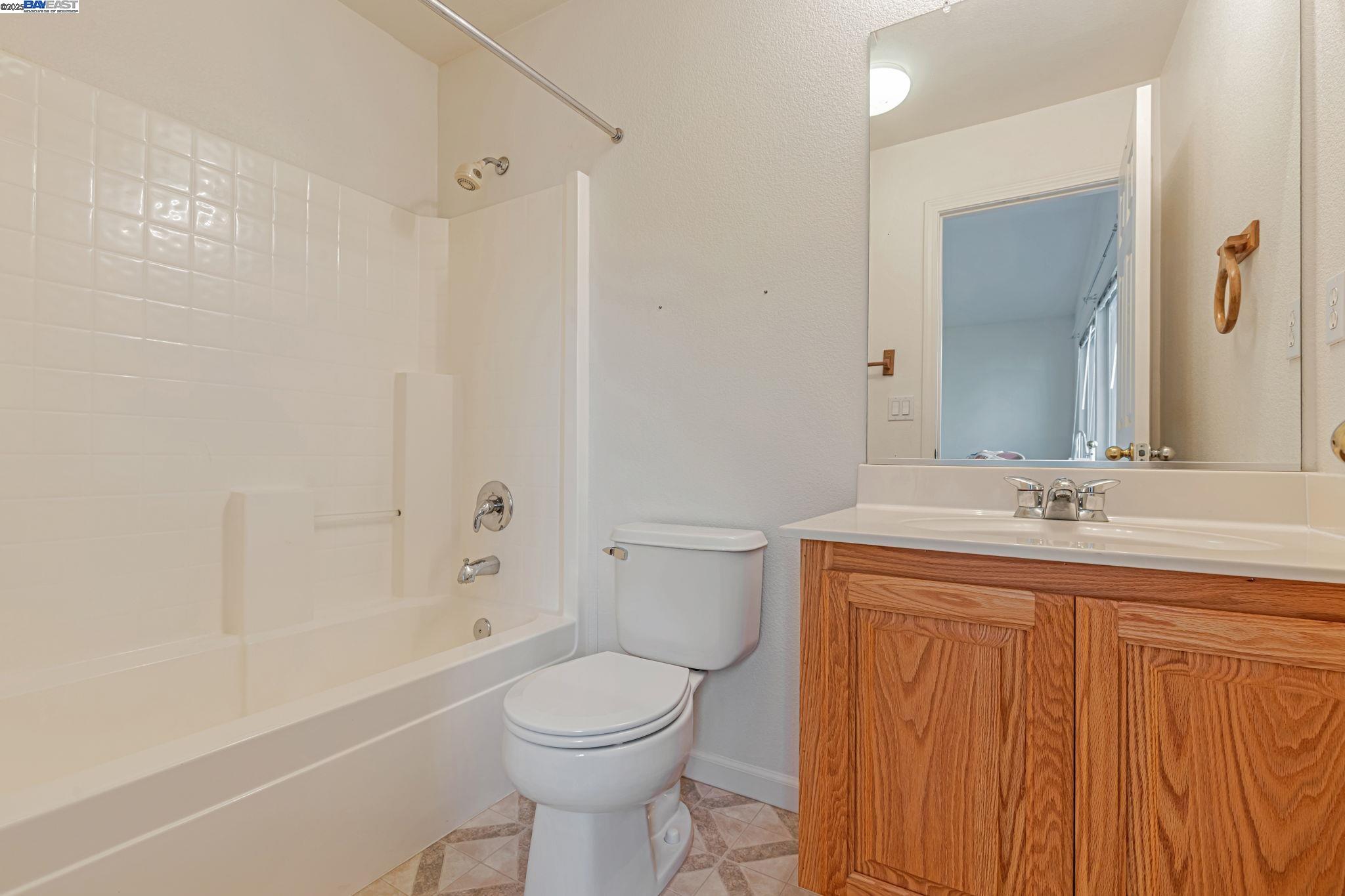 Detail Gallery Image 30 of 45 For 5149 Shipwheel Dr, Stockton,  CA 95206 - 4 Beds | 3 Baths