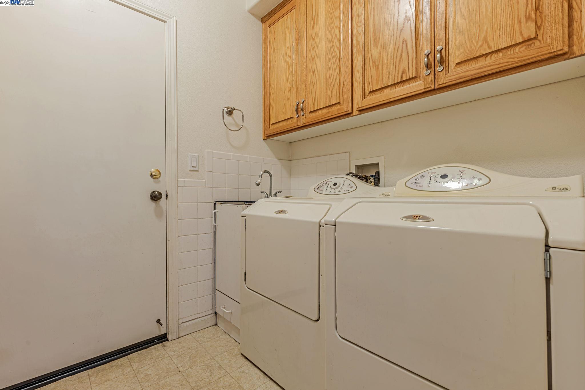Detail Gallery Image 32 of 45 For 5149 Shipwheel Dr, Stockton,  CA 95206 - 4 Beds | 3 Baths
